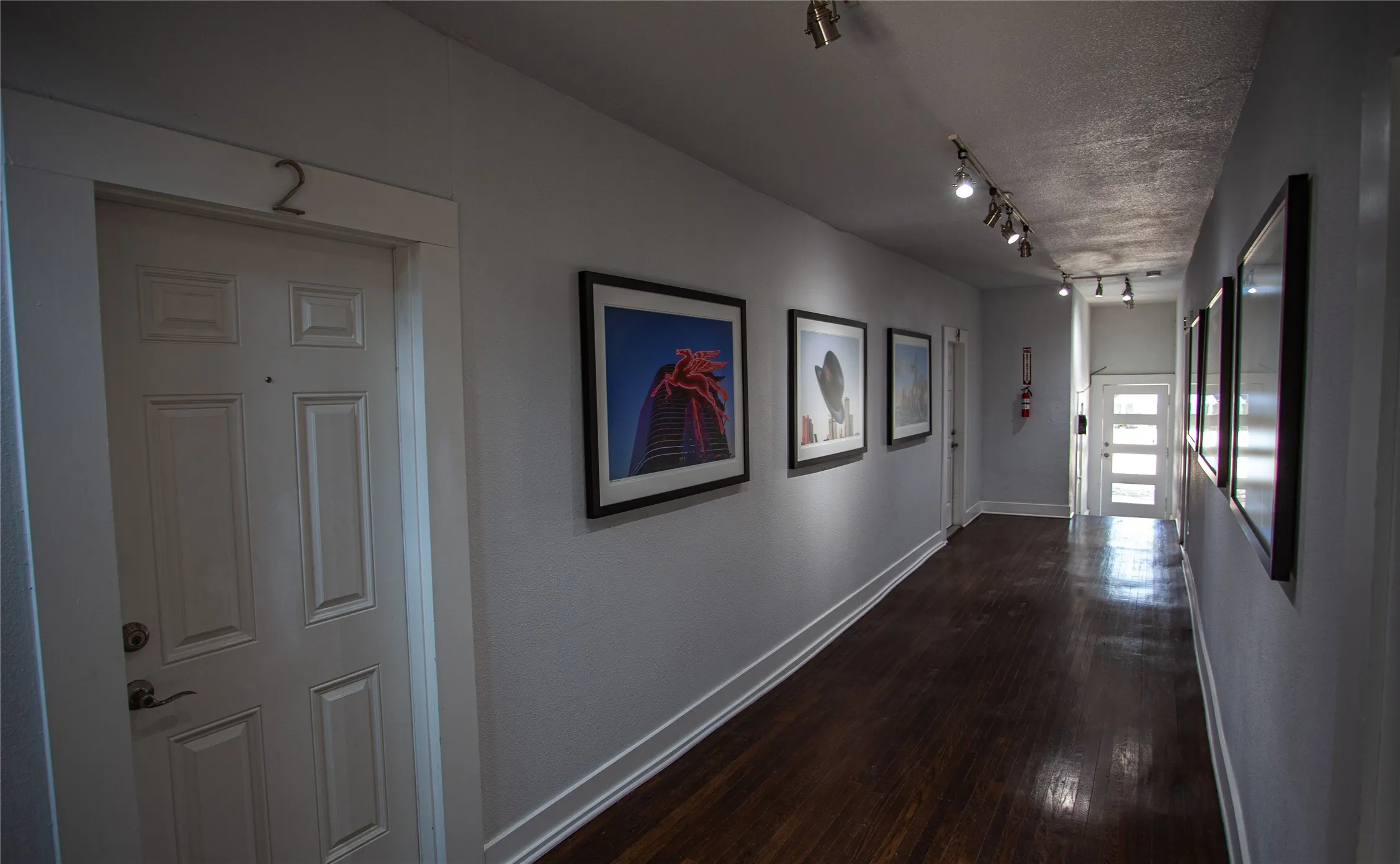 Apartment For Rent in Dallas County , 5328 Rowena Street, Dallas, Texas 75206, 2 Bedroom, 1 Bathroom, Garage spaces, 810 Sqft, built in 1924, Price $1,650, mls#21355409, Real Estate Agent in Dallas, Homes For Rent in Dallas county, Homes For Rent in Dallas, Realtor in Dallas Texas, Real Estate Brokerage Independent Realty Texas, Luminita Cordes Realtor