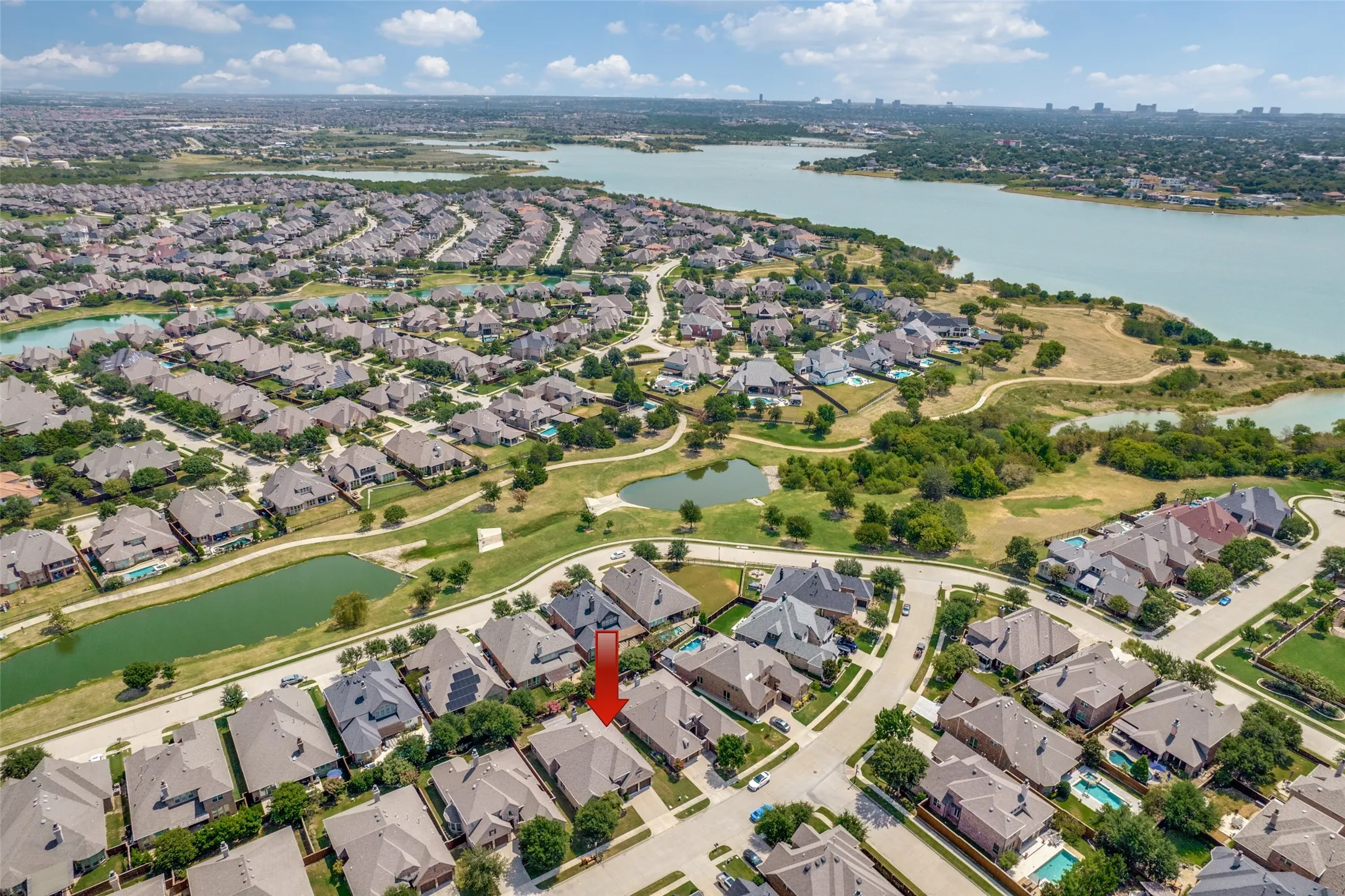 Single Family Residence For Sale in Denton County , 3323 Linkwood, The Colony, Texas 75056, 3 Bedroom, 3 Bathroom, 3 Garage spaces, 2,741 Sqft, built in 2013, mls#21354232, Real Estate Agent in The Colony, Homes For Sale in Denton county, Homes For Sale in The Colony, Realtor in The Colony Texas, Real Estate Brokerage Independent Realty Texas, Luminita Cordes Realtor