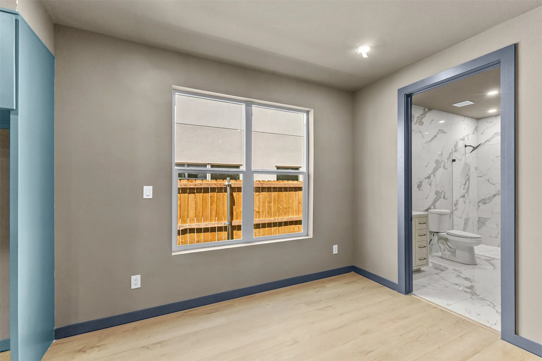 Single Family Residence For Sale in Dallas County , 818 Lambert Street, Dallas, Texas 75203, 5 Bedroom, 4 Bathroom, 2 Garage spaces, 3,060 Sqft, built in 2026, mls#21355536, Real Estate Agent in Dallas, Homes For Sale in Dallas county, Homes For Sale in Dallas, Realtor in Dallas Texas, Real Estate Brokerage Independent Realty Texas, Luminita Cordes Realtor