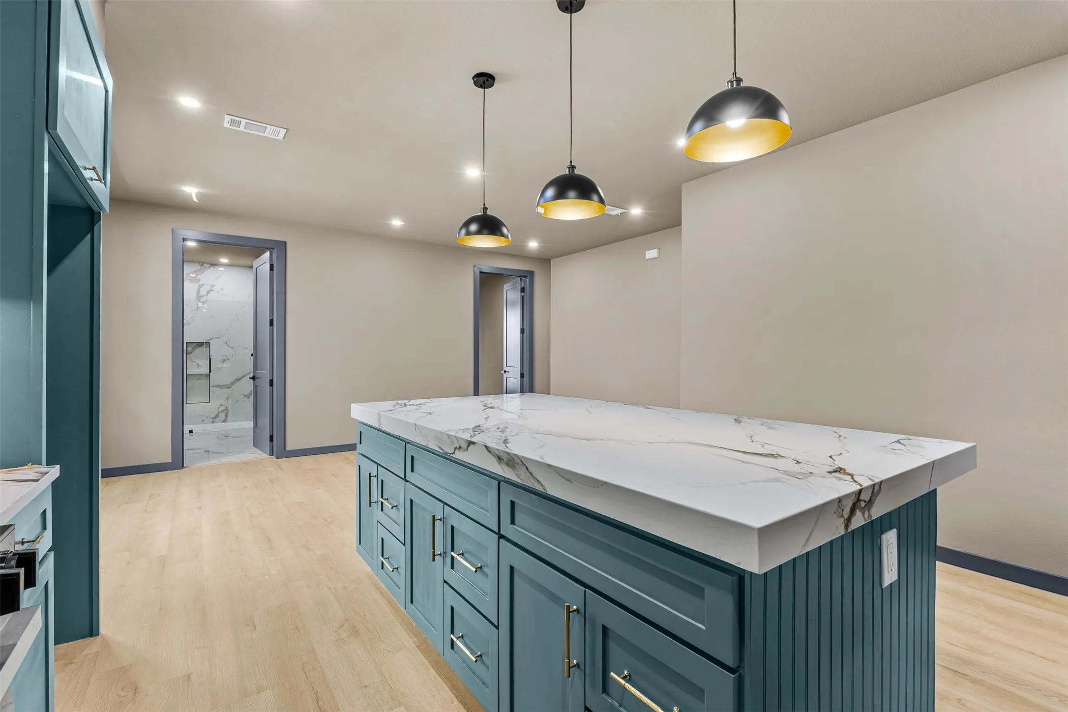 Single Family Residence For Sale in Dallas County , 818 Lambert Street, Dallas, Texas 75203, 5 Bedroom, 4 Bathroom, 2 Garage spaces, 3,060 Sqft, built in 2026, mls#21355536, Real Estate Agent in Dallas, Homes For Sale in Dallas county, Homes For Sale in Dallas, Realtor in Dallas Texas, Real Estate Brokerage Independent Realty Texas, Luminita Cordes Realtor