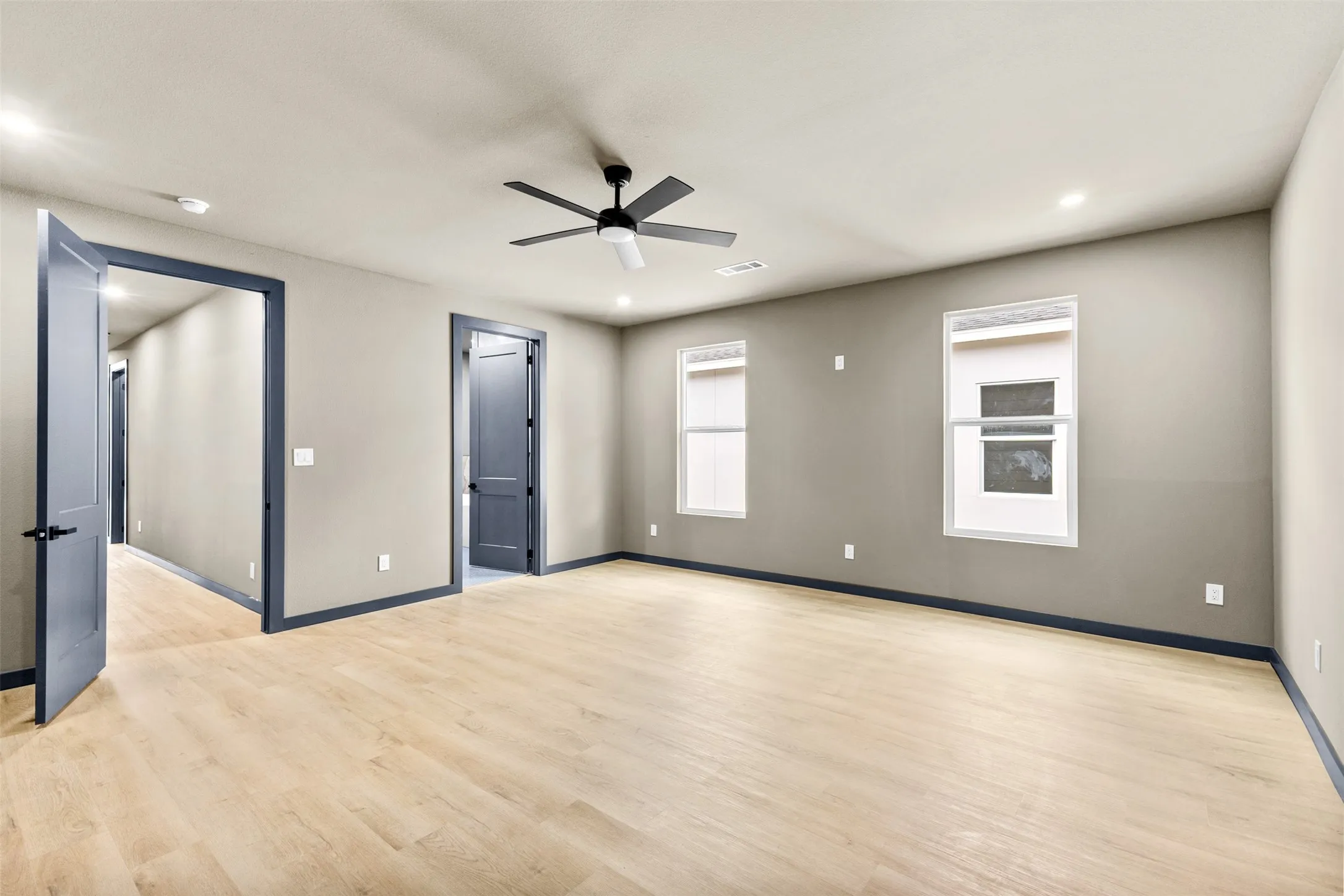 Single Family Residence For Sale in Dallas County , 818 Lambert Street, Dallas, Texas 75203, 5 Bedroom, 4 Bathroom, 2 Garage spaces, 3,060 Sqft, built in 2026, mls#21355536, Real Estate Agent in Dallas, Homes For Sale in Dallas county, Homes For Sale in Dallas, Realtor in Dallas Texas, Real Estate Brokerage Independent Realty Texas, Luminita Cordes Realtor