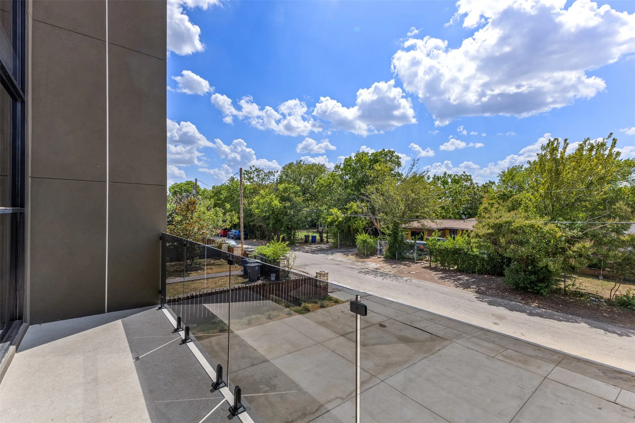 Single Family Residence For Sale in Dallas County , 818 Lambert Street, Dallas, Texas 75203, 5 Bedroom, 4 Bathroom, 2 Garage spaces, 3,060 Sqft, built in 2026, mls#21355536, Real Estate Agent in Dallas, Homes For Sale in Dallas county, Homes For Sale in Dallas, Realtor in Dallas Texas, Real Estate Brokerage Independent Realty Texas, Luminita Cordes Realtor