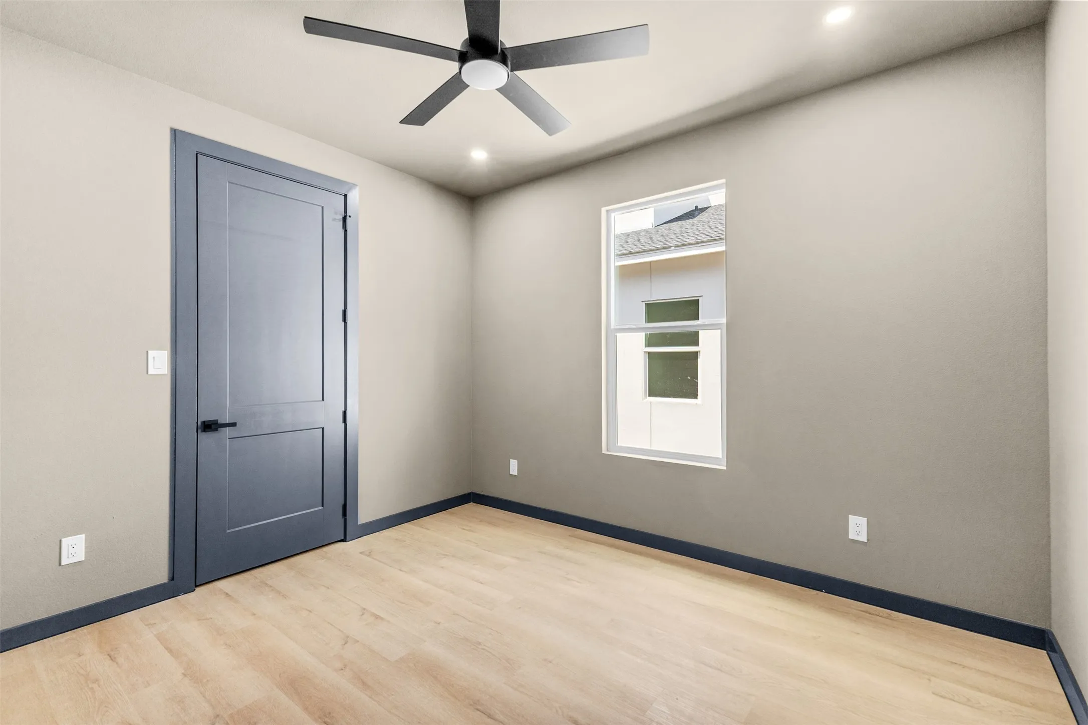 Single Family Residence For Sale in Dallas County , 818 Lambert Street, Dallas, Texas 75203, 5 Bedroom, 4 Bathroom, 2 Garage spaces, 3,060 Sqft, built in 2026, mls#21355536, Real Estate Agent in Dallas, Homes For Sale in Dallas county, Homes For Sale in Dallas, Realtor in Dallas Texas, Real Estate Brokerage Independent Realty Texas, Luminita Cordes Realtor