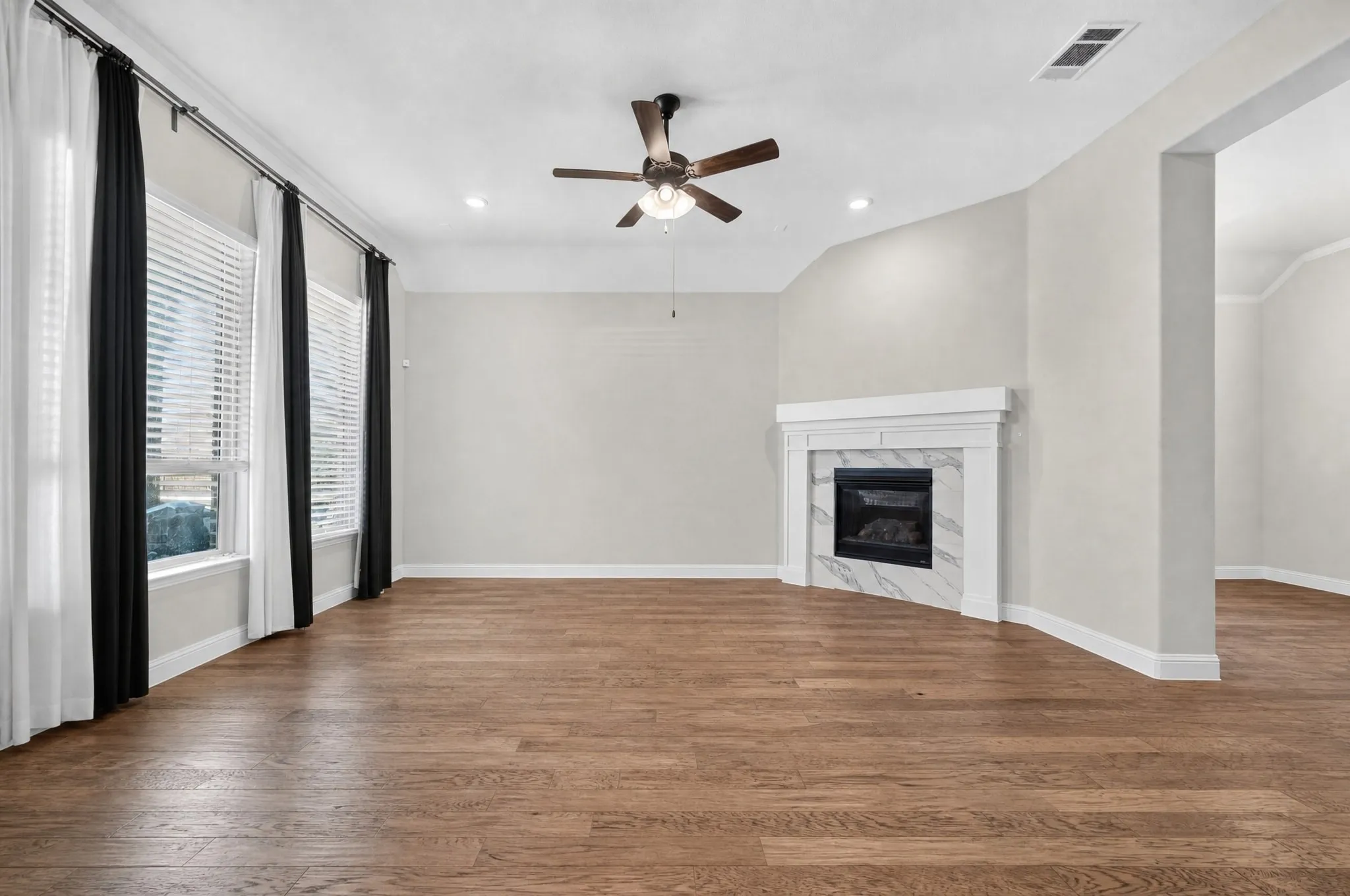 Single Family Residence For Sale in Collin County , 4201 Harper Avenue, Celina, Texas 75009, 4 Bedroom, 3 Bathroom, 2 Garage spaces, 3,398 Sqft, built in 2018, Price $679,000, mls#21350111, Real Estate Agent in Celina, Homes For Sale in Collin county, Homes For Sale in Celina, Realtor in Celina Texas, Real Estate Brokerage Independent Realty Texas, Luminita Cordes Realtor