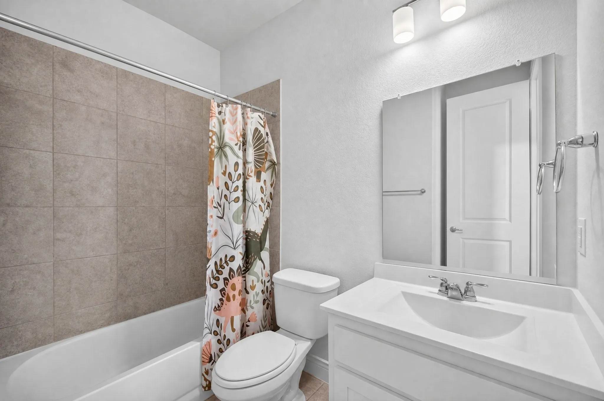 Single Family Residence For Sale in Collin County , 4201 Harper Avenue, Celina, Texas 75009, 4 Bedroom, 3 Bathroom, 2 Garage spaces, 3,398 Sqft, built in 2018, Price $679,000, mls#21350111, Real Estate Agent in Celina, Homes For Sale in Collin county, Homes For Sale in Celina, Realtor in Celina Texas, Real Estate Brokerage Independent Realty Texas, Luminita Cordes Realtor