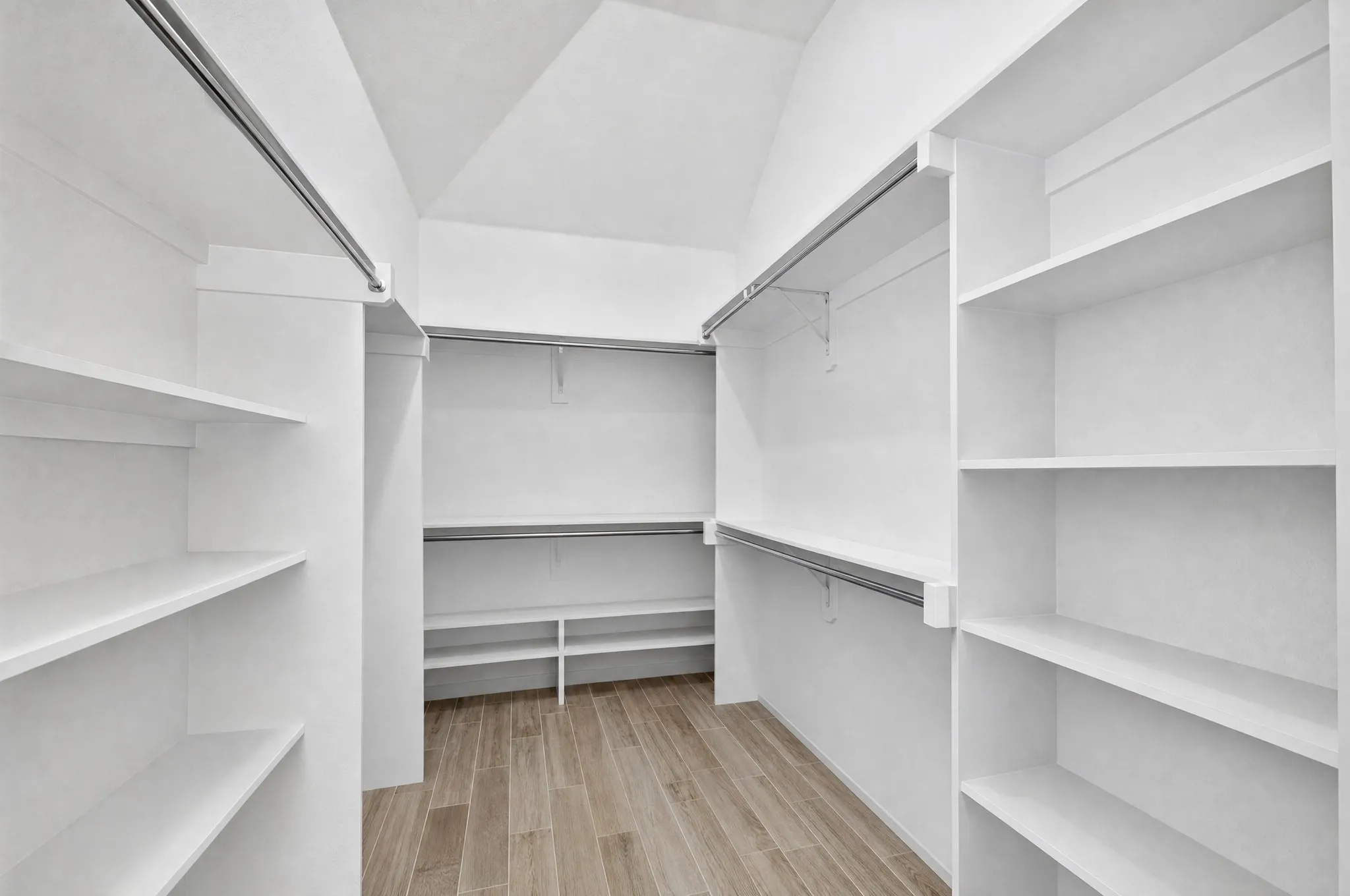 Single Family Residence For Sale in Collin County , 4201 Harper Avenue, Celina, Texas 75009, 4 Bedroom, 3 Bathroom, 2 Garage spaces, 3,398 Sqft, built in 2018, Price $679,000, mls#21350111, Real Estate Agent in Celina, Homes For Sale in Collin county, Homes For Sale in Celina, Realtor in Celina Texas, Real Estate Brokerage Independent Realty Texas, Luminita Cordes Realtor