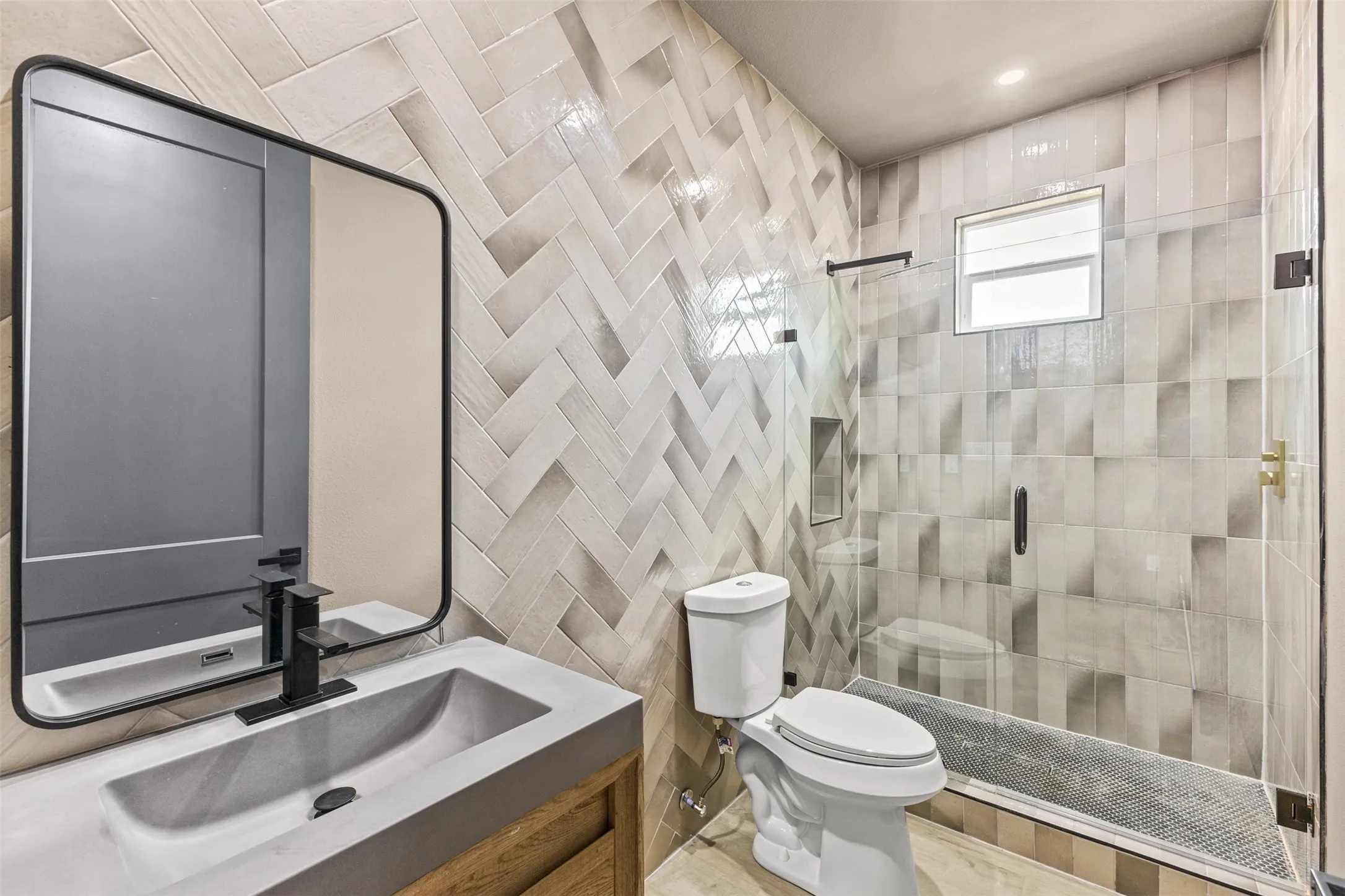Single Family Residence For Sale in Dallas County , 820 Lambert Street, Dallas, Texas 75203, 5 Bedroom, 4 Bathroom, 2 Garage spaces, 3,060 Sqft, built in 2026, mls#21355550, Real Estate Agent in Dallas, Homes For Sale in Dallas county, Homes For Sale in Dallas, Realtor in Dallas Texas, Real Estate Brokerage Independent Realty Texas, Luminita Cordes Realtor