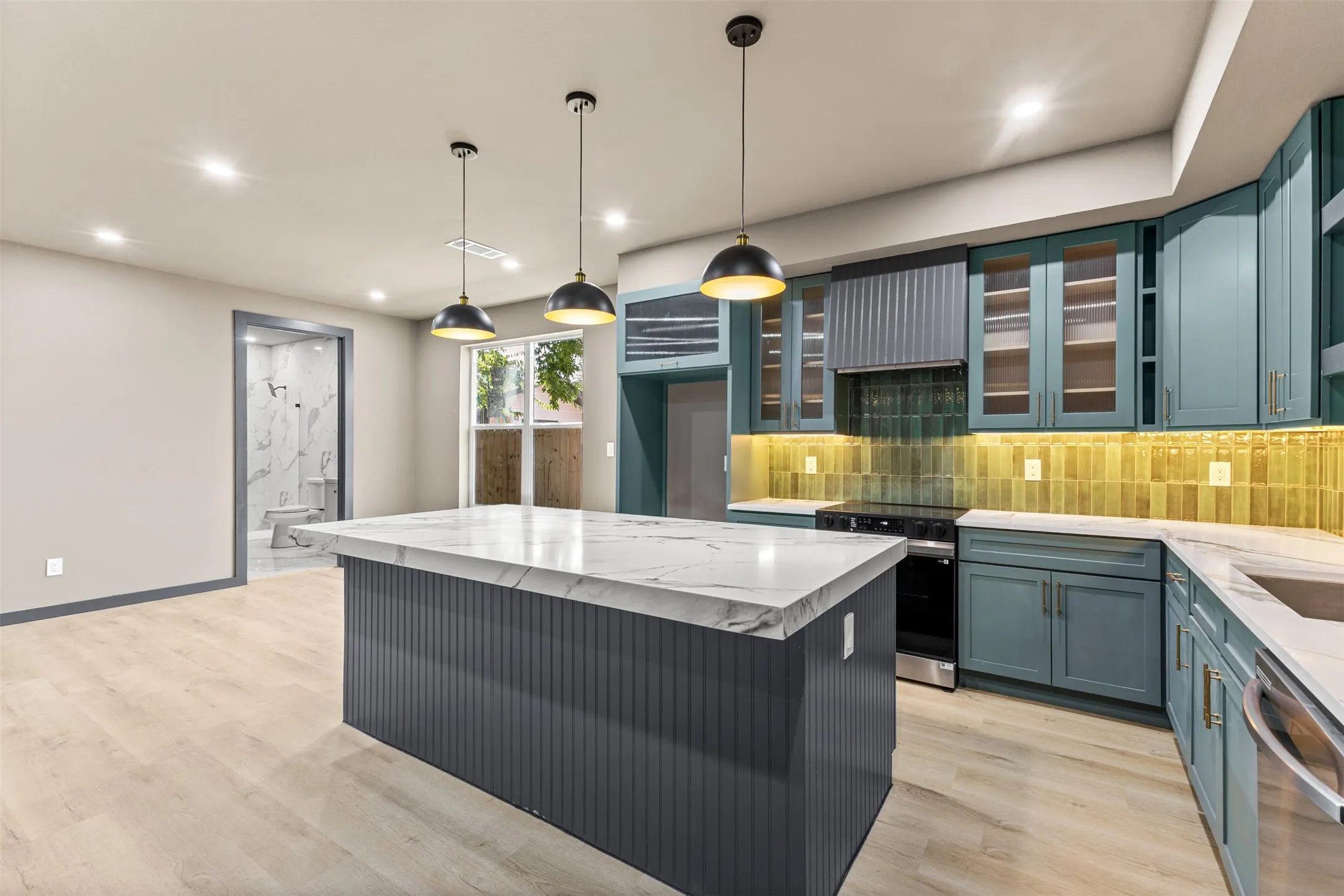 Single Family Residence For Sale in Dallas County , 820 Lambert Street, Dallas, Texas 75203, 5 Bedroom, 4 Bathroom, 2 Garage spaces, 3,060 Sqft, built in 2026, mls#21355550, Real Estate Agent in Dallas, Homes For Sale in Dallas county, Homes For Sale in Dallas, Realtor in Dallas Texas, Real Estate Brokerage Independent Realty Texas, Luminita Cordes Realtor
