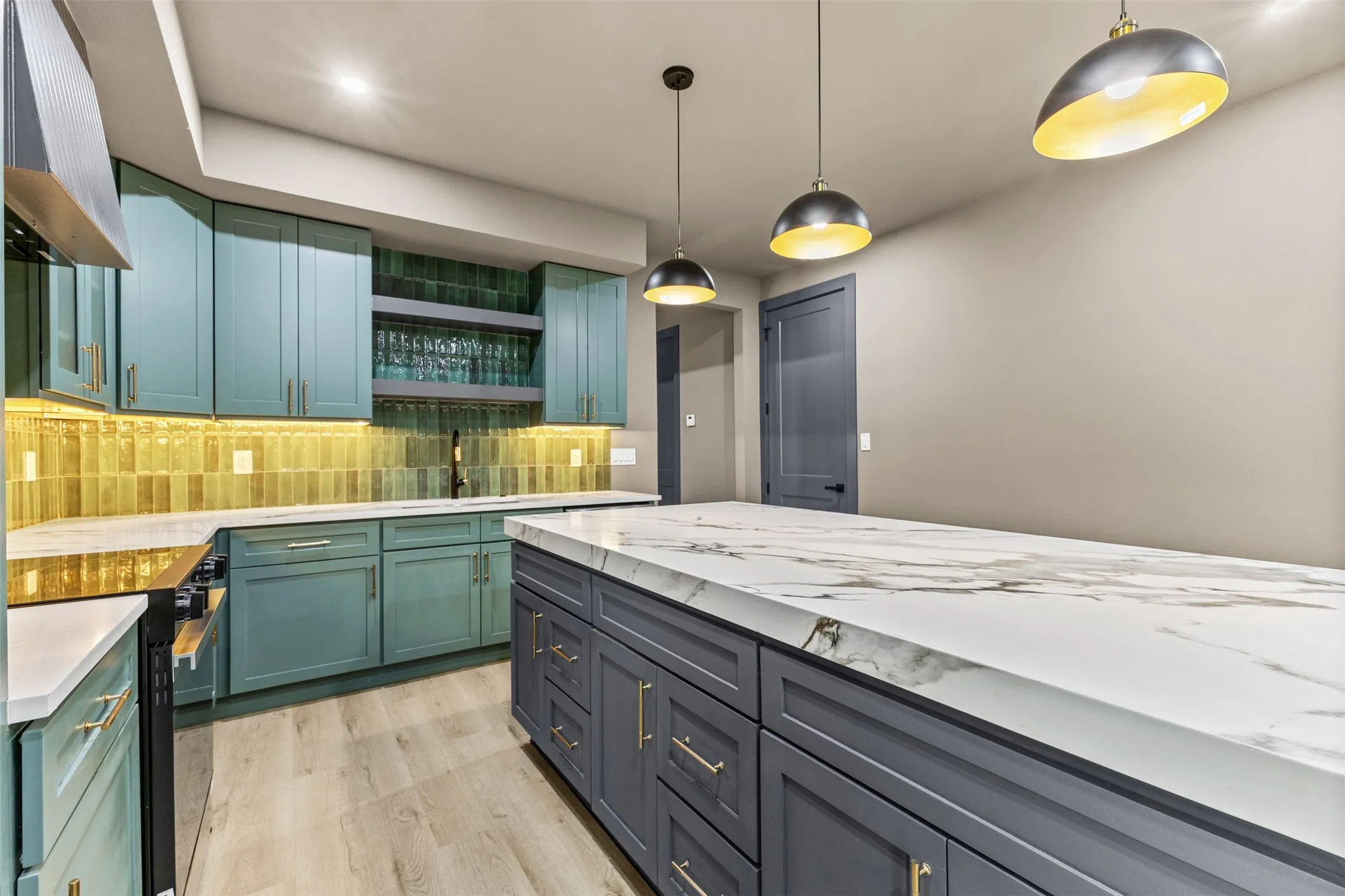 Single Family Residence For Sale in Dallas County , 820 Lambert Street, Dallas, Texas 75203, 5 Bedroom, 4 Bathroom, 2 Garage spaces, 3,060 Sqft, built in 2026, mls#21355550, Real Estate Agent in Dallas, Homes For Sale in Dallas county, Homes For Sale in Dallas, Realtor in Dallas Texas, Real Estate Brokerage Independent Realty Texas, Luminita Cordes Realtor