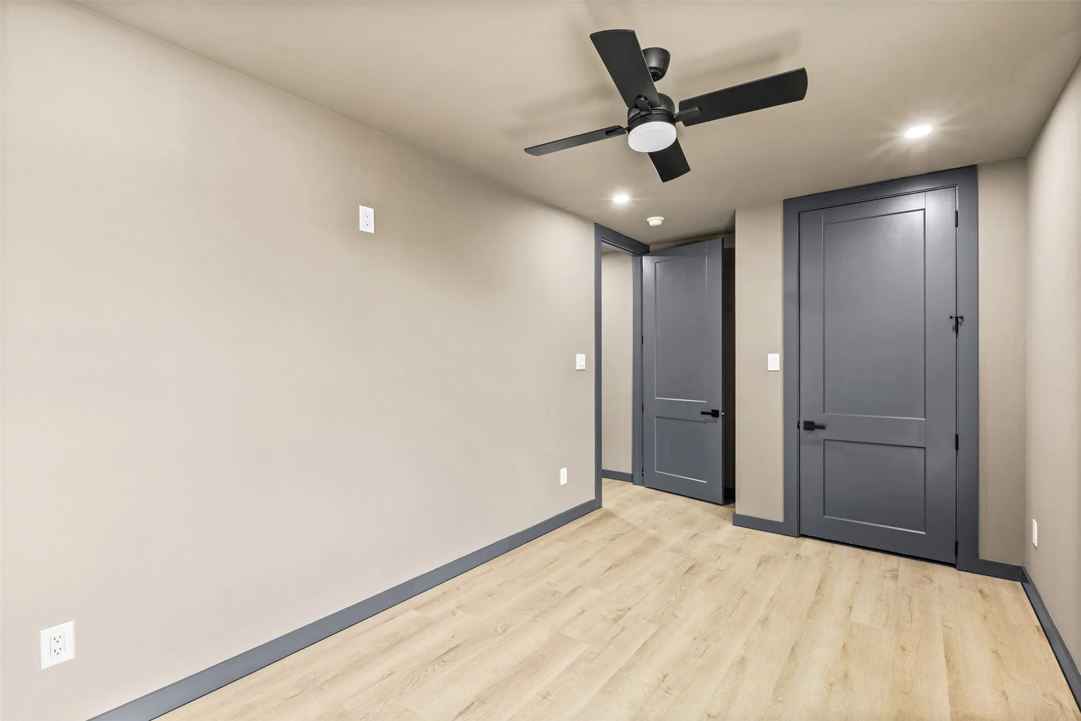 Single Family Residence For Sale in Dallas County , 820 Lambert Street, Dallas, Texas 75203, 5 Bedroom, 4 Bathroom, 2 Garage spaces, 3,060 Sqft, built in 2026, mls#21355550, Real Estate Agent in Dallas, Homes For Sale in Dallas county, Homes For Sale in Dallas, Realtor in Dallas Texas, Real Estate Brokerage Independent Realty Texas, Luminita Cordes Realtor