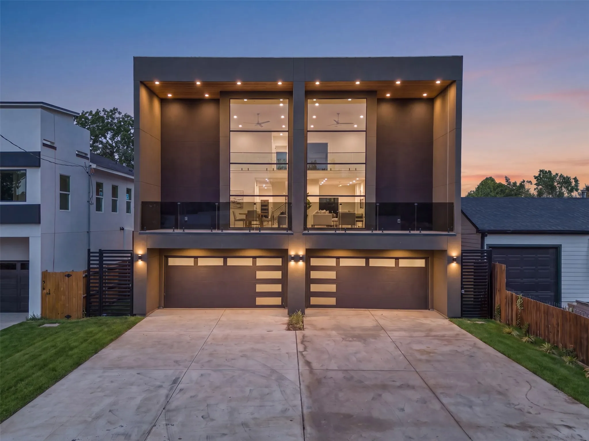 Single Family Residence For Sale in Dallas County , 820 Lambert Street, Dallas, Texas 75203, 5 Bedroom, 4 Bathroom, 2 Garage spaces, 3,060 Sqft, built in 2026, mls#21355550, Real Estate Agent in Dallas, Homes For Sale in Dallas county, Homes For Sale in Dallas, Realtor in Dallas Texas, Real Estate Brokerage Independent Realty Texas, Luminita Cordes Realtor