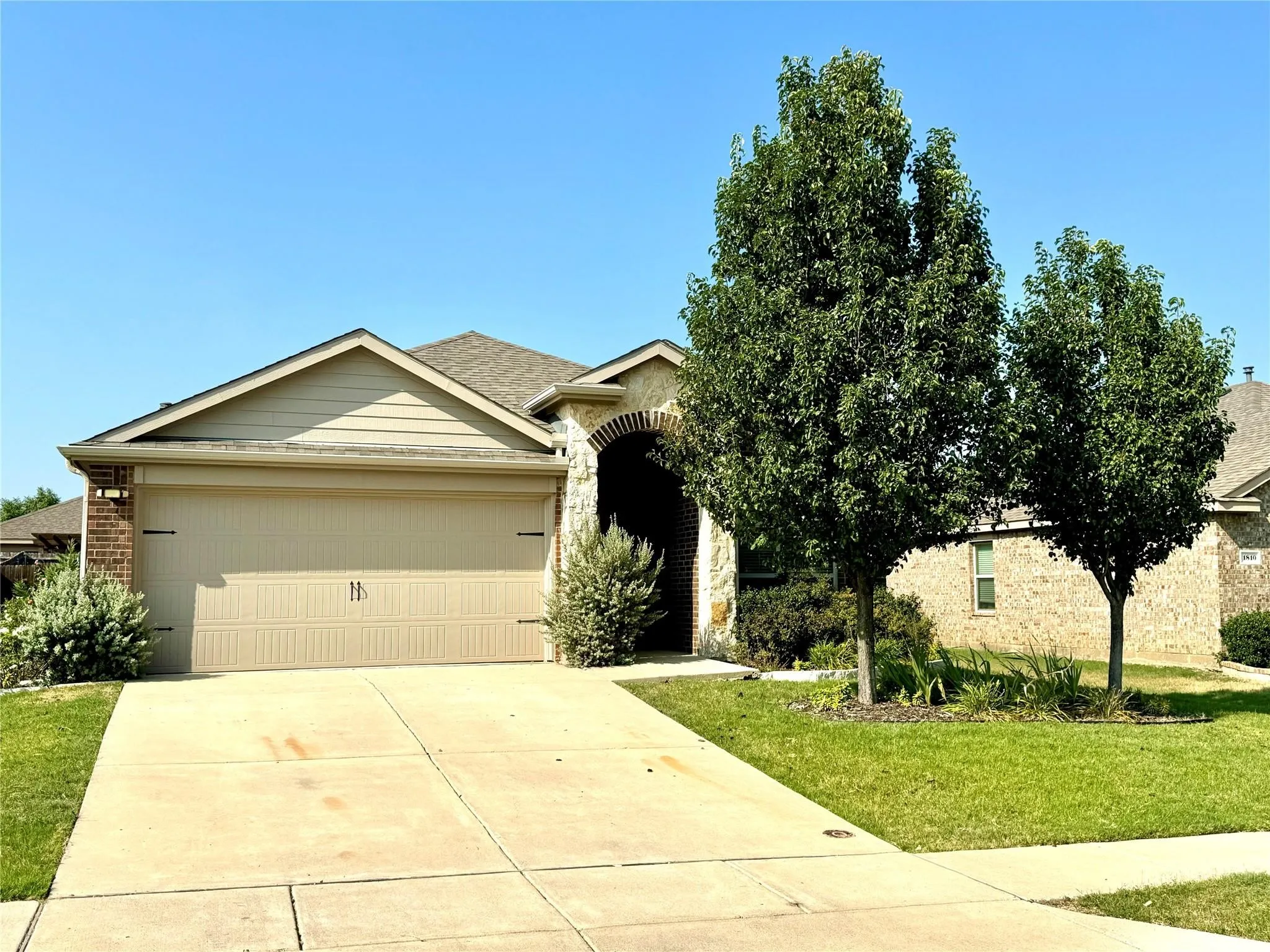 Single Family Residence For Rent in Collin County , 1812 Arbordale Way, Princeton, Texas 75407, 4 Bedroom, 2 Bathroom, 2 Garage spaces, 1,697 Sqft, built in 2016, mls#21355552, Real Estate Agent in Princeton, Homes For Rent in Collin county, Homes For Rent in Princeton, Realtor in Princeton Texas, Real Estate Brokerage Independent Realty Texas, Luminita Cordes Realtor