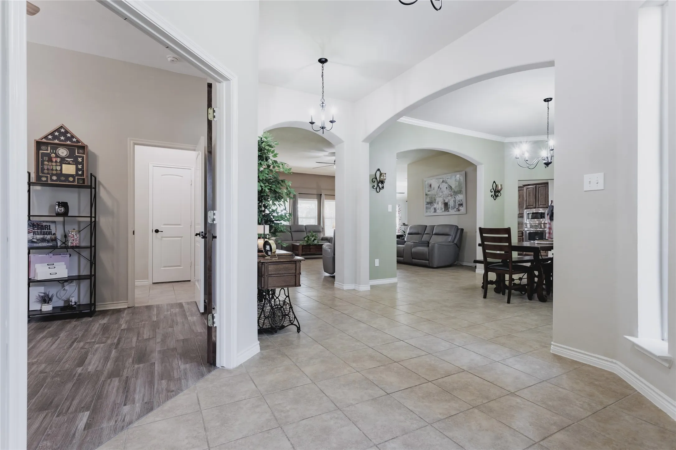 Single Family Residence For Sale in Rockwall County , 2924 Broken Spoke Lane, Rockwall, Texas 75087, 3 Bedroom, 3 Bathroom, 3 Garage spaces, 2,984 Sqft, built in 2010, mls#21355467, Real Estate Agent in Rockwall, Homes For Sale in Rockwall county, Homes For Sale in Rockwall, Realtor in Rockwall Texas, Real Estate Brokerage Independent Realty Texas, Luminita Cordes Realtor