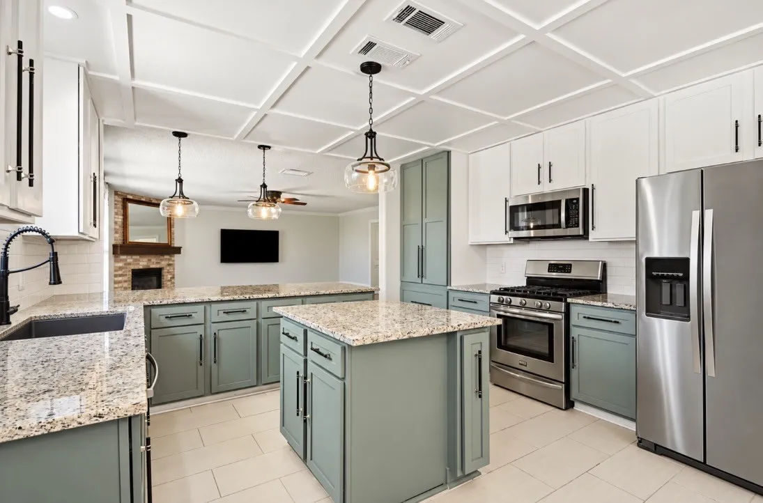 Single Family Residence For Sale in Tarrant County , 9065 Blue Ridge Trail, Fort Worth, Texas 76118, 4 Bedroom, 3 Bathroom, 2 Garage spaces, 3,063 Sqft, built in 1998, mls#21355543, Real Estate Agent in Fort Worth, Homes For Sale in Tarrant county, Homes For Sale in Fort Worth, Realtor in Fort Worth Texas, Real Estate Brokerage Independent Realty Texas, Luminita Cordes Realtor