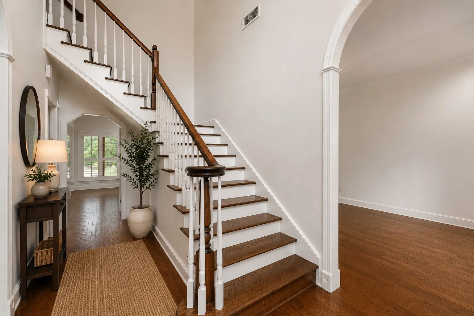 Single Family Residence For Sale in Hunt County , 4035 County Road 2700, Caddo Mills, Texas 75135, 4 Bedroom, 4 Bathroom, 2 Garage spaces, 3,585 Sqft, built in 1999, mls#21353303, Real Estate Agent in Caddo Mills, Homes For Sale in Hunt county, Homes For Sale in Caddo Mills, Realtor in Caddo Mills Texas, Real Estate Brokerage Independent Realty Texas, Luminita Cordes Realtor