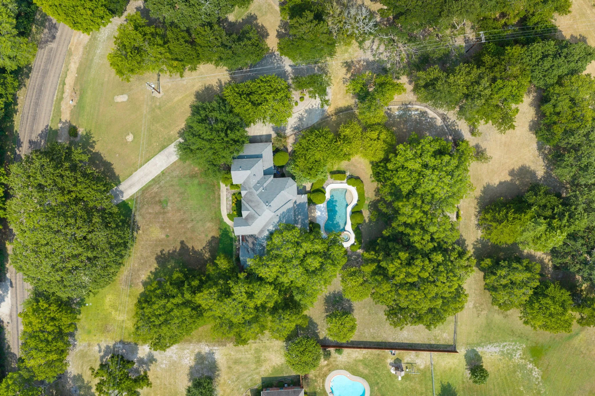 Single Family Residence For Sale in Hunt County , 4035 County Road 2700, Caddo Mills, Texas 75135, 4 Bedroom, 4 Bathroom, 2 Garage spaces, 3,585 Sqft, built in 1999, mls#21353303, Real Estate Agent in Caddo Mills, Homes For Sale in Hunt county, Homes For Sale in Caddo Mills, Realtor in Caddo Mills Texas, Real Estate Brokerage Independent Realty Texas, Luminita Cordes Realtor