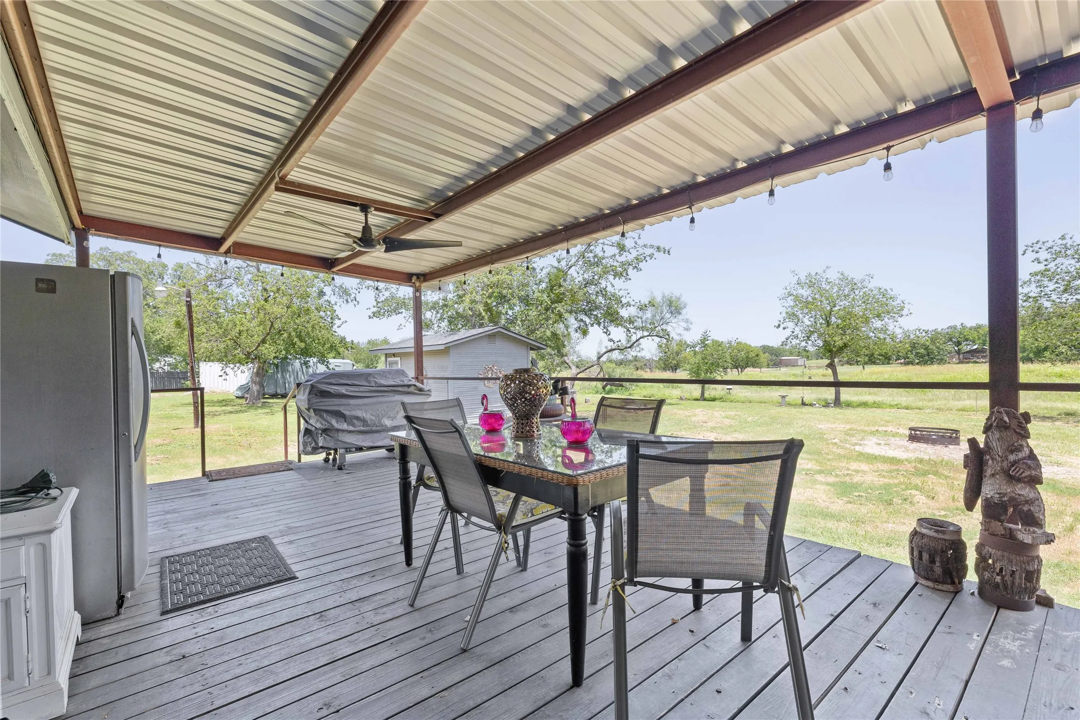 Single Family Residence For Sale in Brown County , 2620 Vine Street, Brownwood, Texas 76801, 3 Bedroom, 2 Bathroom, Garage spaces, 2,303 Sqft, built in 0, mls#21355112, Real Estate Agent in Brownwood, Homes For Sale in Brown county, Homes For Sale in Brownwood, Realtor in Brownwood Texas, Real Estate Brokerage Independent Realty Texas, Luminita Cordes Realtor