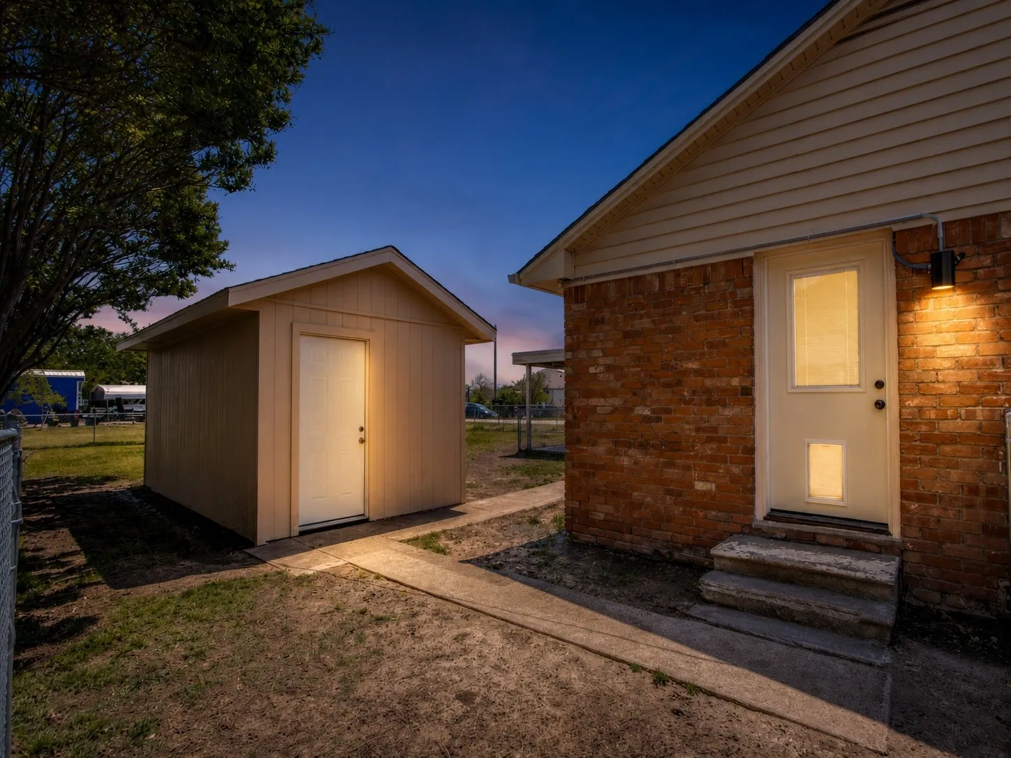 Single Family Residence For Sale in Grayson County , 500 N 5th Street, Gunter, Texas 75058, 2 Bedroom, 1 Bathroom, Garage spaces, 925 Sqft, built in 1977, mls#21336731, Real Estate Agent in Gunter, Homes For Sale in Grayson county, Homes For Sale in Gunter, Realtor in Gunter Texas, Real Estate Brokerage Independent Realty Texas, Luminita Cordes Realtor
