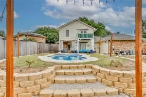 Single Family Residence For Sale in Tarrant County , 3910 Kingsferry Court, Arlington, Texas 76016, 4 Bedroom, 3 Bathroom, 2 Garage spaces, 2,359 Sqft, built in 1985, mls#21355571, Real Estate Agent in Arlington, Homes For Sale in Tarrant county, Homes For Sale in Arlington, Realtor in Arlington Texas, Real Estate Brokerage Independent Realty Texas, Luminita Cordes Realtor