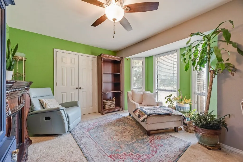 Single Family Residence For Sale in Tarrant County , 3910 Kingsferry Court, Arlington, Texas 76016, 4 Bedroom, 3 Bathroom, 2 Garage spaces, 2,359 Sqft, built in 1985, mls#21355571, Real Estate Agent in Arlington, Homes For Sale in Tarrant county, Homes For Sale in Arlington, Realtor in Arlington Texas, Real Estate Brokerage Independent Realty Texas, Luminita Cordes Realtor