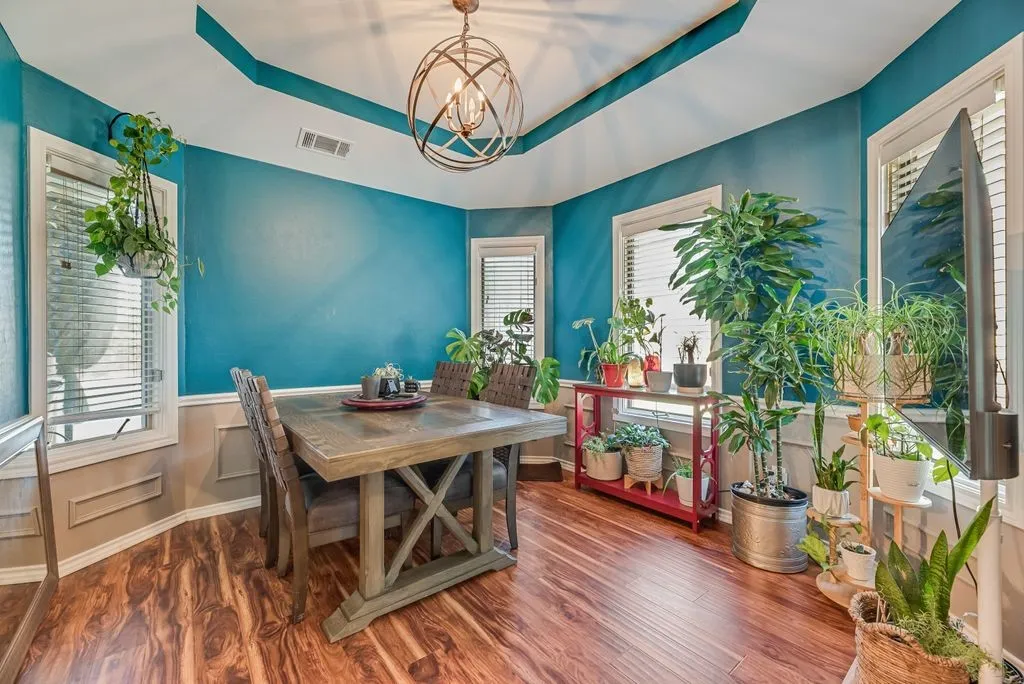 Single Family Residence For Sale in Tarrant County , 3910 Kingsferry Court, Arlington, Texas 76016, 4 Bedroom, 3 Bathroom, 2 Garage spaces, 2,359 Sqft, built in 1985, mls#21355571, Real Estate Agent in Arlington, Homes For Sale in Tarrant county, Homes For Sale in Arlington, Realtor in Arlington Texas, Real Estate Brokerage Independent Realty Texas, Luminita Cordes Realtor