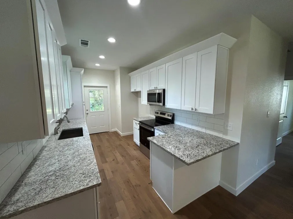 Single Family Residence For Sale in Grayson County , 622 E Woodard Street, Denison, Texas 75021, 3 Bedroom, 2 Bathroom, Garage spaces, 1,324 Sqft, built in 2024, Price $199,900, mls#21352440, Real Estate Agent in Denison, Homes For Sale in Grayson county, Homes For Sale in Denison, Realtor in Denison Texas, Real Estate Brokerage Independent Realty Texas, Luminita Cordes Realtor