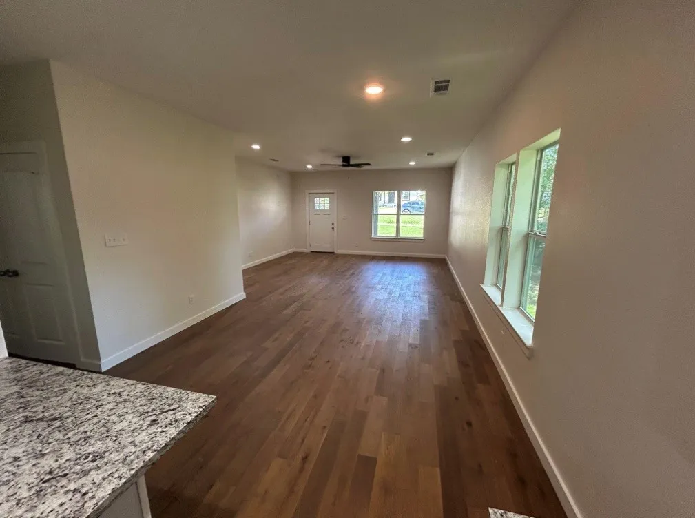 Single Family Residence For Sale in Grayson County , 622 E Woodard Street, Denison, Texas 75021, 3 Bedroom, 2 Bathroom, Garage spaces, 1,324 Sqft, built in 2024, Price $199,900, mls#21352440, Real Estate Agent in Denison, Homes For Sale in Grayson county, Homes For Sale in Denison, Realtor in Denison Texas, Real Estate Brokerage Independent Realty Texas, Luminita Cordes Realtor