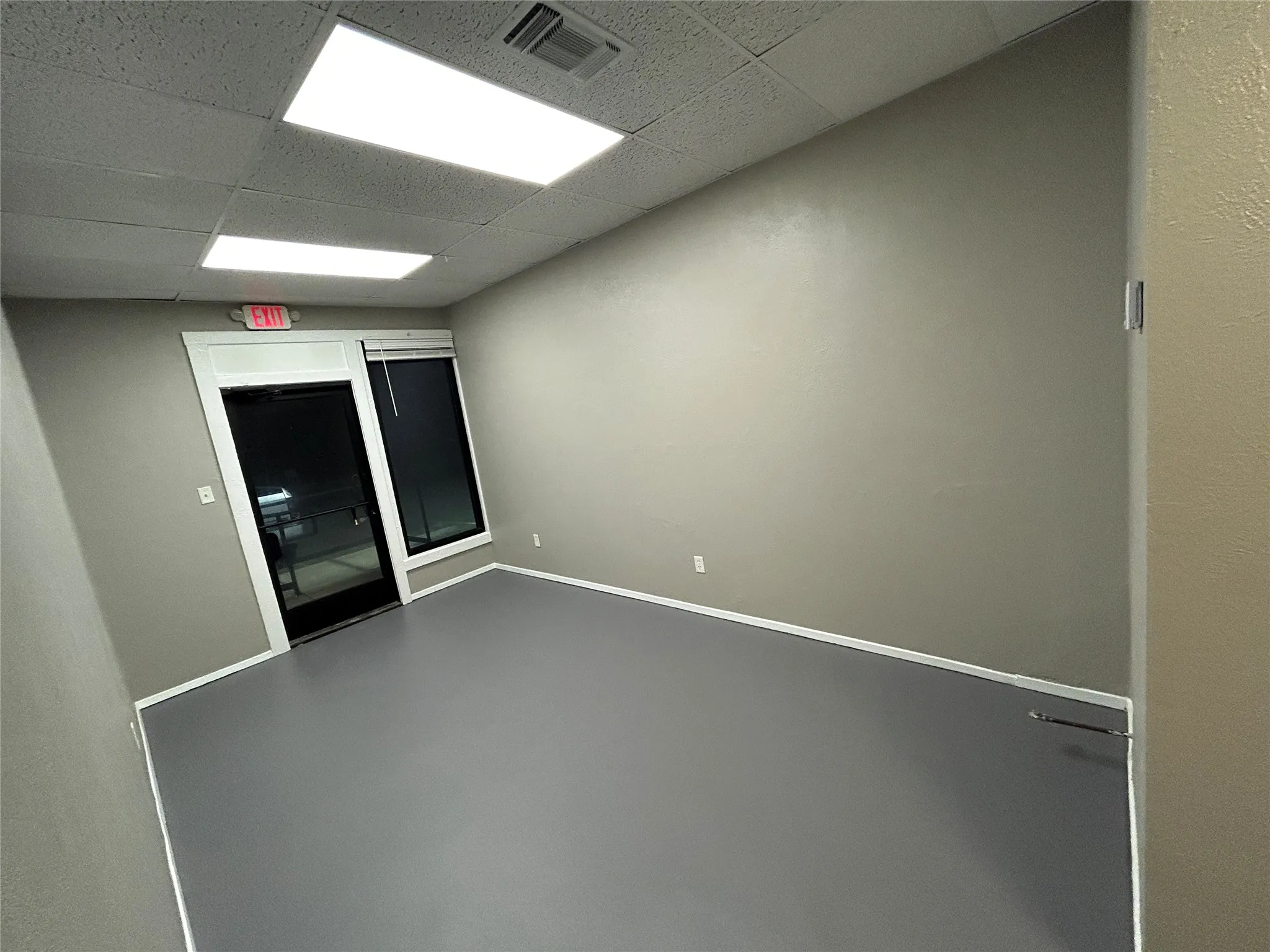 Retail For Rent in Tarrant County , 3448 Williams Road, Benbrook, Texas 76116, 0, 0, Garage spaces, 0 Sqft, built in 1980, mls#21355572, Real Estate Agent in Benbrook, Homes For Rent in Tarrant county, Homes For Rent in Benbrook, Realtor in Benbrook Texas, Real Estate Brokerage Independent Realty Texas, Luminita Cordes Realtor