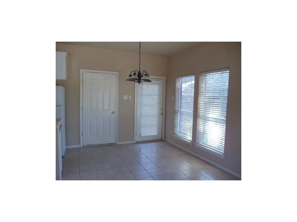 Duplex For Rent in Collin County , 8528 Holly Street, Frisco, Texas 75034, 3 Bedroom, 3 Bathroom, 2 Garage spaces, 1,333 Sqft, built in 1999, mls#21355586, Real Estate Agent in Frisco, Homes For Rent in Collin county, Homes For Rent in Frisco, Realtor in Frisco Texas, Real Estate Brokerage Independent Realty Texas, Luminita Cordes Realtor
