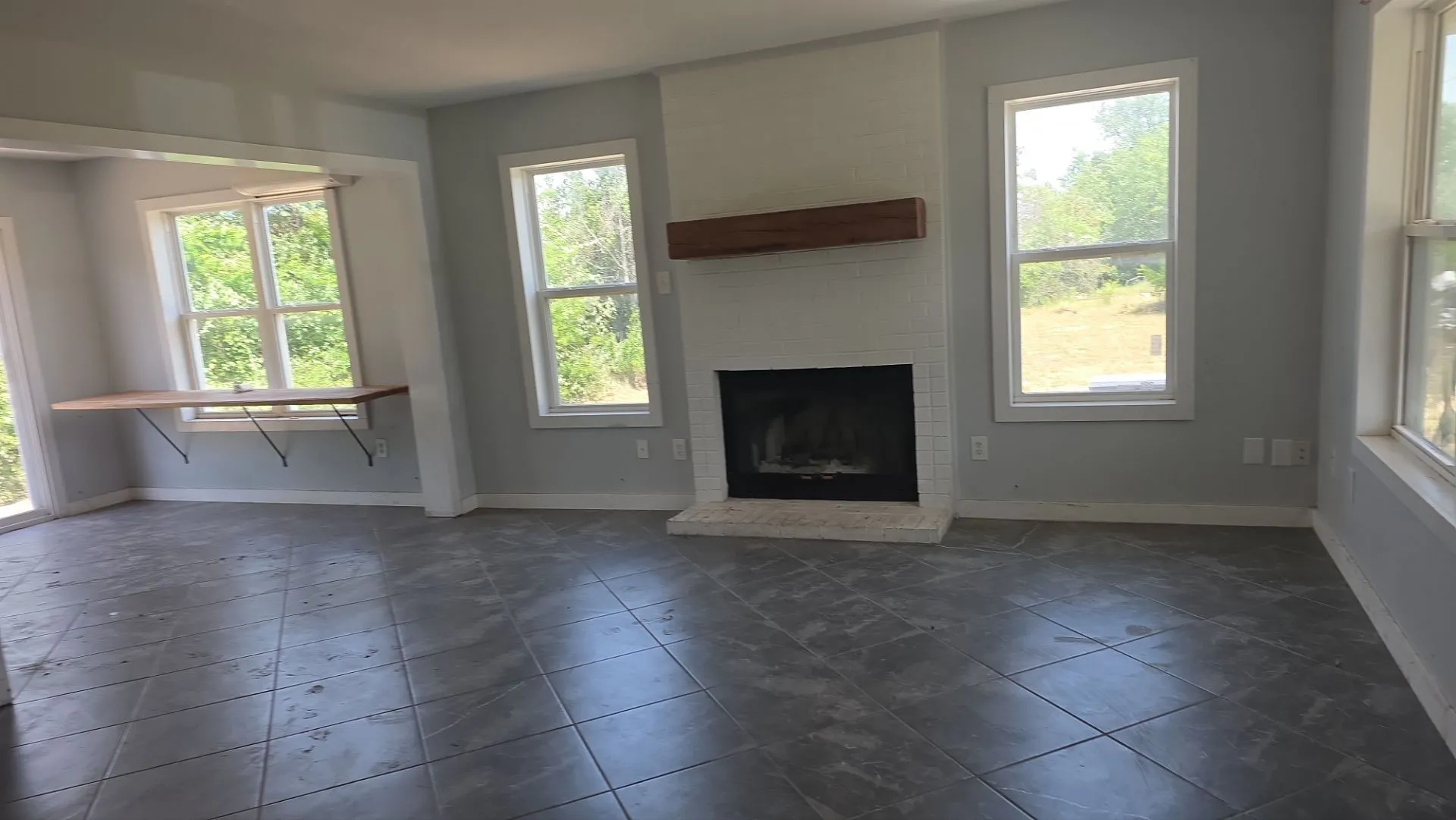 Single Family Residence For Sale in Parker County , 601 Mill Road, Springtown, Texas 76082, 3 Bedroom, 2 Bathroom, Garage spaces, 2,098 Sqft, built in 1989, mls#21354383, Real Estate Agent in Springtown, Homes For Sale in Parker county, Homes For Sale in Springtown, Realtor in Springtown Texas, Real Estate Brokerage Independent Realty Texas, Luminita Cordes Realtor