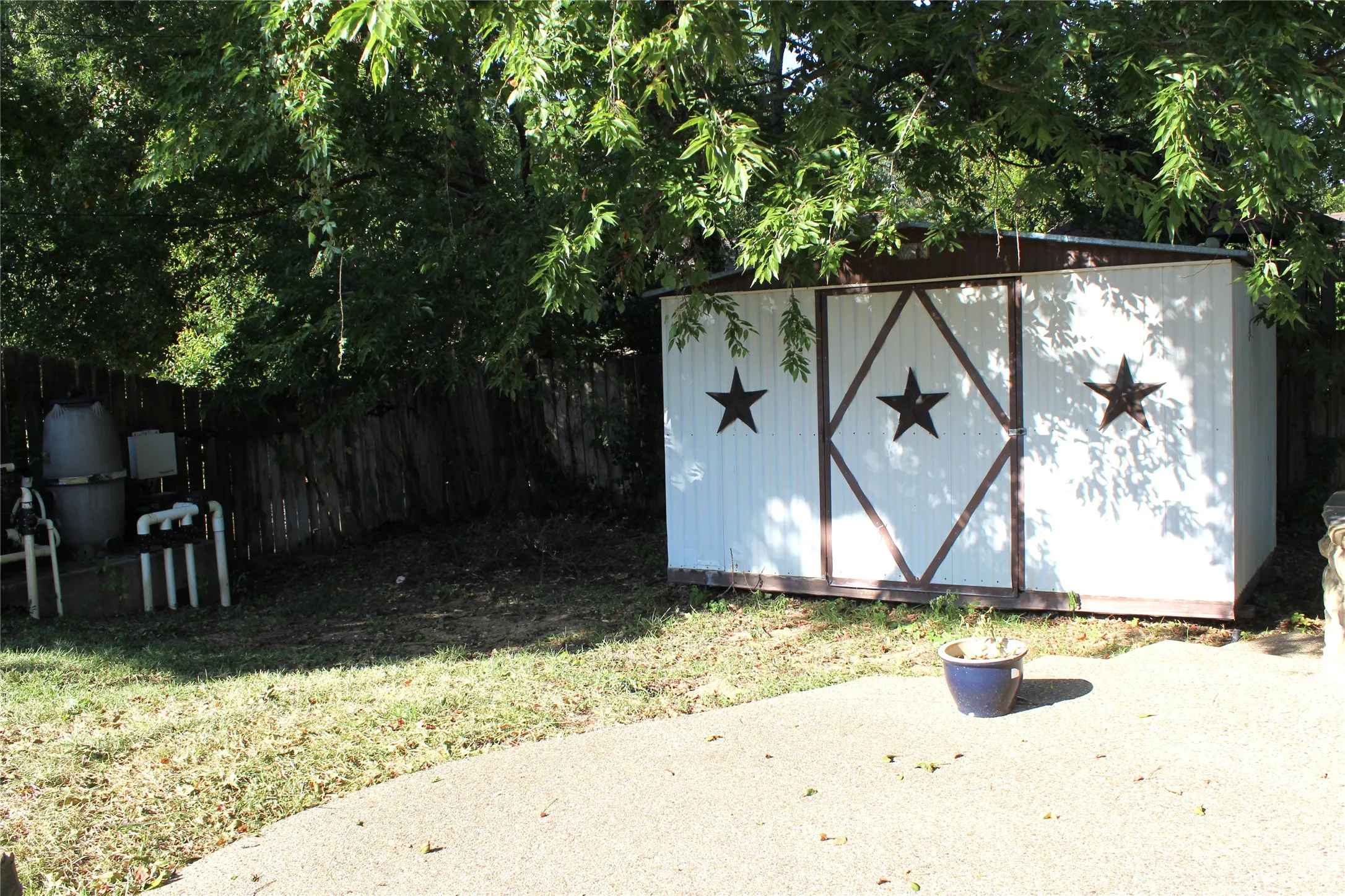 Single Family Residence For Sale in Erath County , 930 N Lydia Street, Stephenville, Texas 76401, 4 Bedroom, 3 Bathroom, 2 Garage spaces, 2,543 Sqft, built in 1979, mls#21355342, Real Estate Agent in Stephenville, Homes For Sale in Erath county, Homes For Sale in Stephenville, Realtor in Stephenville Texas, Real Estate Brokerage Independent Realty Texas, Luminita Cordes Realtor