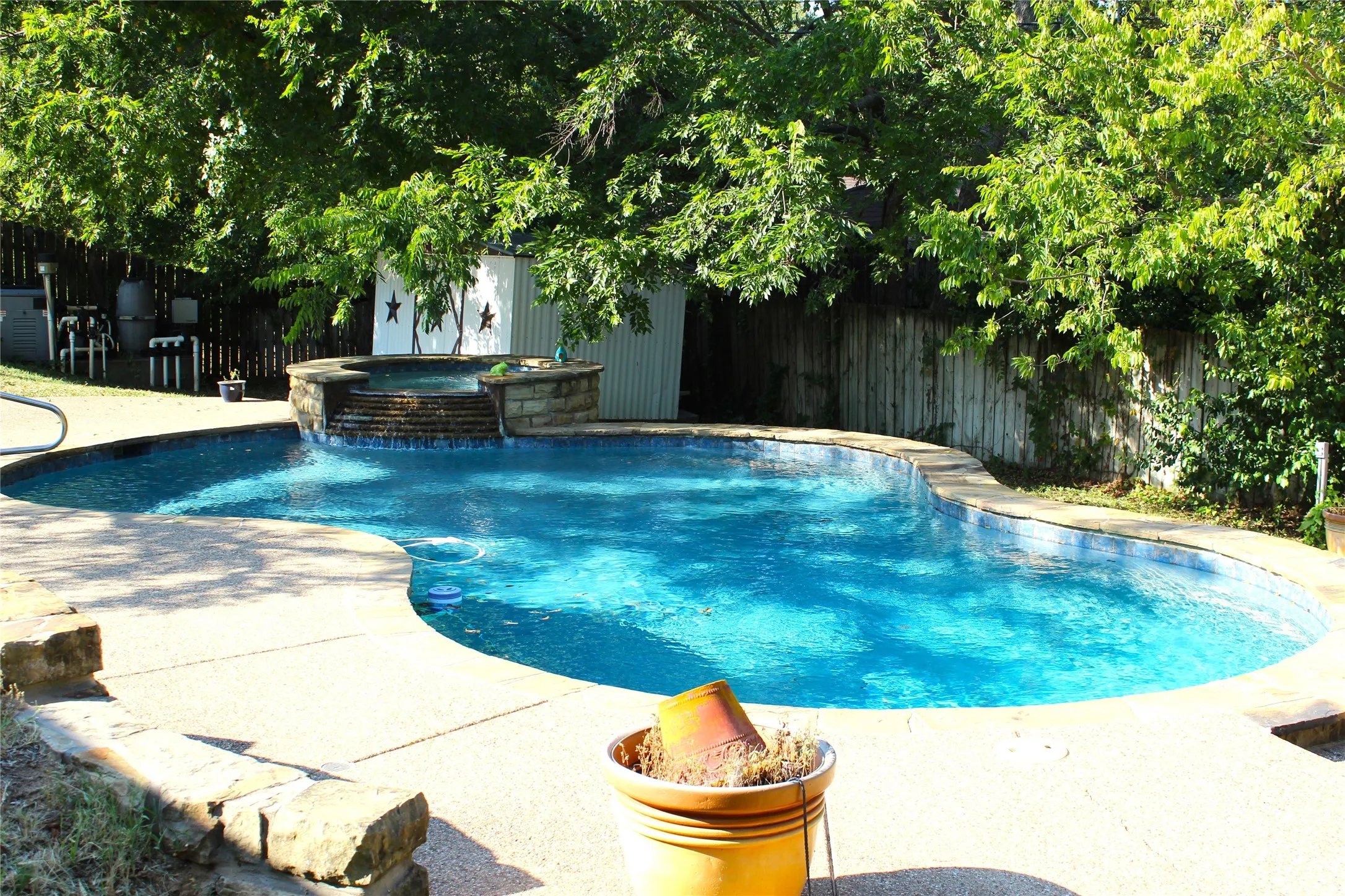 Single Family Residence For Sale in Erath County , 930 N Lydia Street, Stephenville, Texas 76401, 4 Bedroom, 3 Bathroom, 2 Garage spaces, 2,543 Sqft, built in 1979, mls#21355342, Real Estate Agent in Stephenville, Homes For Sale in Erath county, Homes For Sale in Stephenville, Realtor in Stephenville Texas, Real Estate Brokerage Independent Realty Texas, Luminita Cordes Realtor