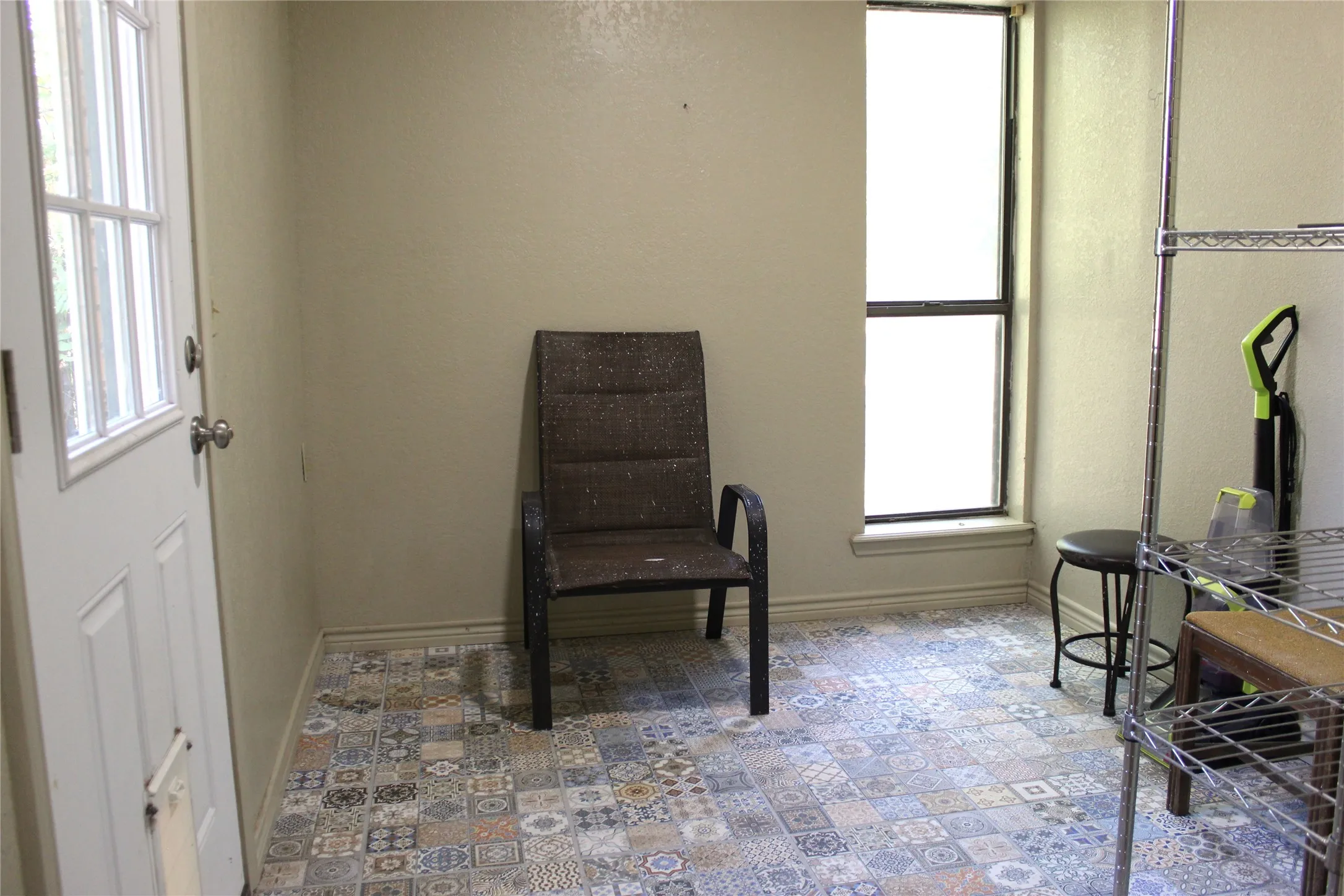 Single Family Residence For Sale in Erath County , 930 N Lydia Street, Stephenville, Texas 76401, 4 Bedroom, 3 Bathroom, 2 Garage spaces, 2,543 Sqft, built in 1979, mls#21355342, Real Estate Agent in Stephenville, Homes For Sale in Erath county, Homes For Sale in Stephenville, Realtor in Stephenville Texas, Real Estate Brokerage Independent Realty Texas, Luminita Cordes Realtor