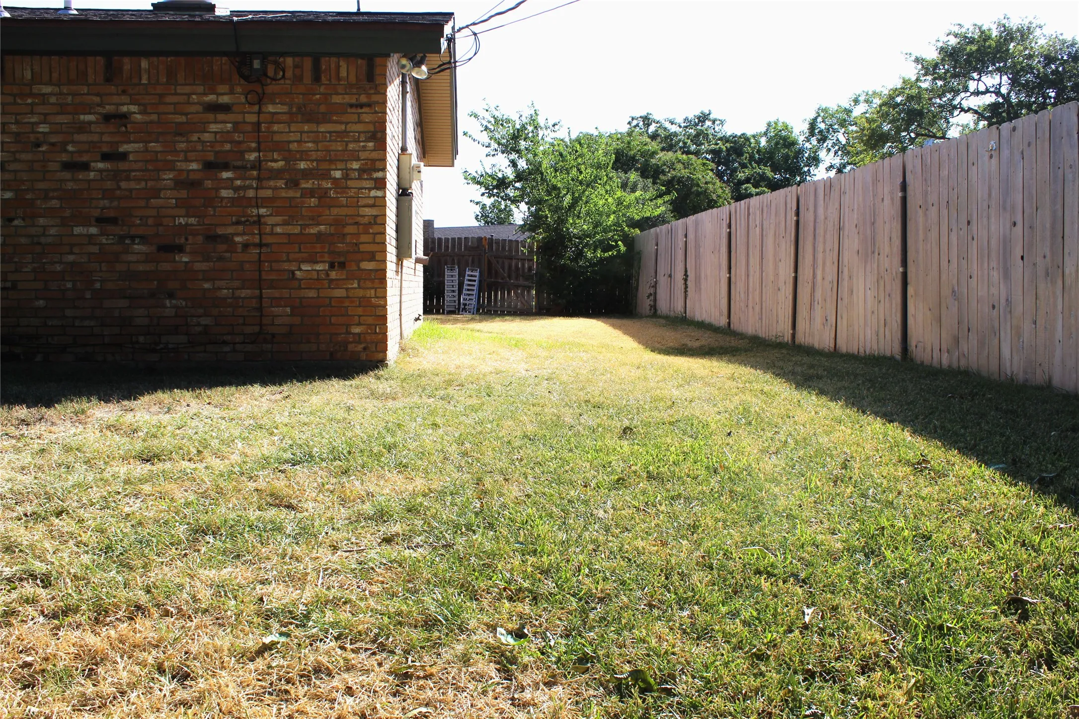 Single Family Residence For Sale in Erath County , 930 N Lydia Street, Stephenville, Texas 76401, 4 Bedroom, 3 Bathroom, 2 Garage spaces, 2,543 Sqft, built in 1979, mls#21355342, Real Estate Agent in Stephenville, Homes For Sale in Erath county, Homes For Sale in Stephenville, Realtor in Stephenville Texas, Real Estate Brokerage Independent Realty Texas, Luminita Cordes Realtor