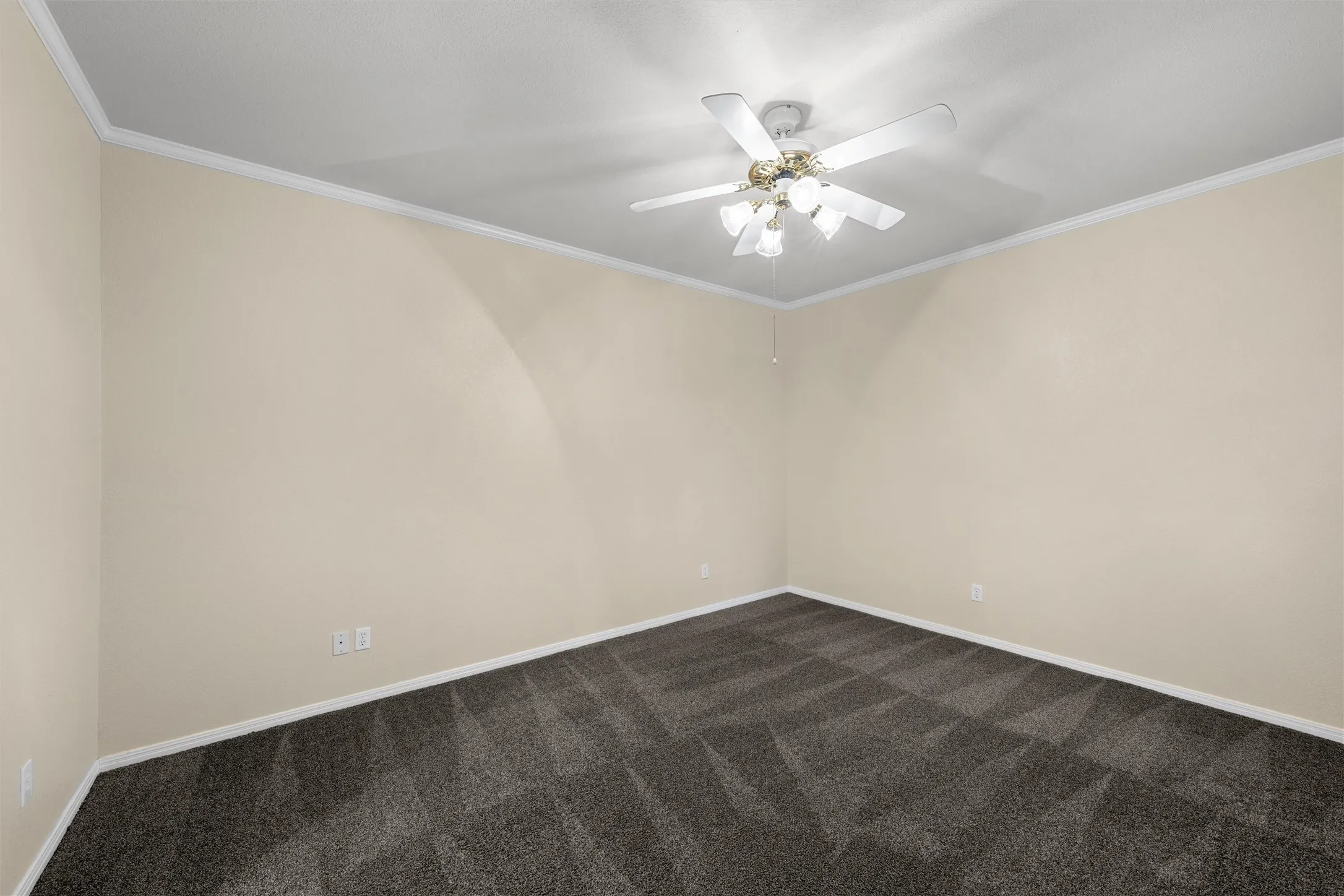 Townhouse For Sale in Mc Lennan County , 333 Old Mill Creek Drive, Woodway, Texas 76712, 3 Bedroom, 2 Bathroom, 2 Garage spaces, 1,380 Sqft, built in 2002, mls#21355307, Real Estate Agent in Woodway, Homes For Sale in Mc Lennan county, Homes For Sale in Woodway, Realtor in Woodway Texas, Real Estate Brokerage Independent Realty Texas, Luminita Cordes Realtor