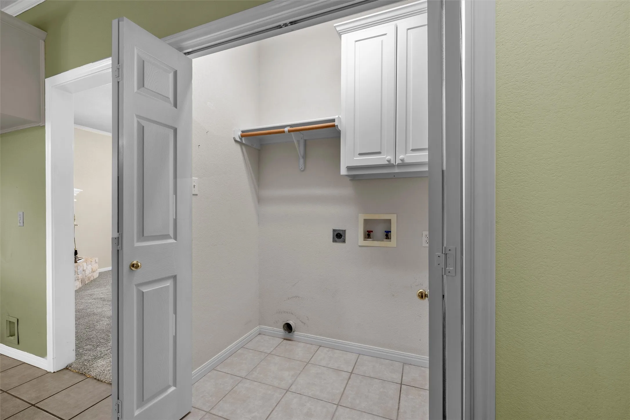 Townhouse For Sale in Mc Lennan County , 333 Old Mill Creek Drive, Woodway, Texas 76712, 3 Bedroom, 2 Bathroom, 2 Garage spaces, 1,380 Sqft, built in 2002, mls#21355307, Real Estate Agent in Woodway, Homes For Sale in Mc Lennan county, Homes For Sale in Woodway, Realtor in Woodway Texas, Real Estate Brokerage Independent Realty Texas, Luminita Cordes Realtor