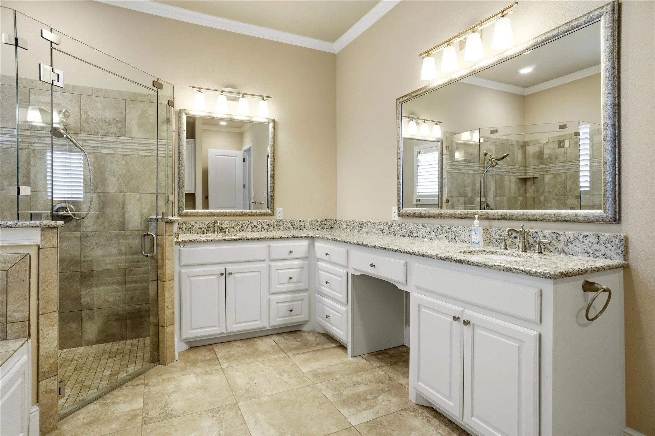 Condominium For Sale in Tarrant County , 365 Watermere Drive, Southlake, Texas 76092, 2 Bedroom, 3 Bathroom, 2 Garage spaces, 2,117 Sqft, built in 2015, mls#21355594, Real Estate Agent in Southlake, Homes For Sale in Tarrant county, Homes For Sale in Southlake, Realtor in Southlake Texas, Real Estate Brokerage Independent Realty Texas, Luminita Cordes Realtor