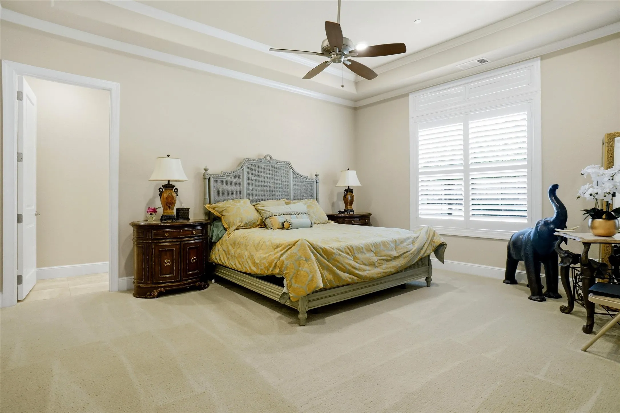 Condominium For Sale in Tarrant County , 365 Watermere Drive, Southlake, Texas 76092, 2 Bedroom, 3 Bathroom, 2 Garage spaces, 2,117 Sqft, built in 2015, mls#21355594, Real Estate Agent in Southlake, Homes For Sale in Tarrant county, Homes For Sale in Southlake, Realtor in Southlake Texas, Real Estate Brokerage Independent Realty Texas, Luminita Cordes Realtor