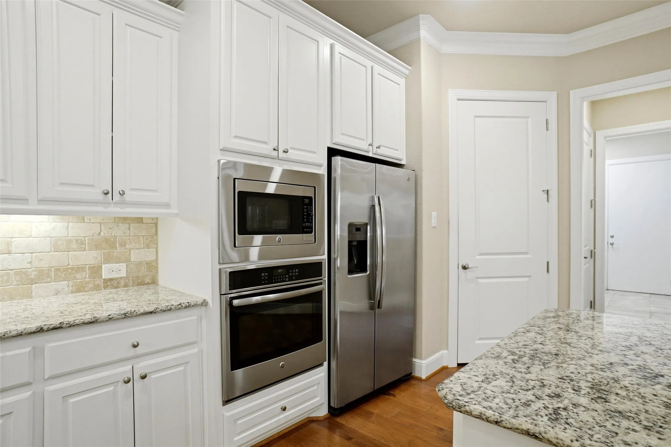 Condominium For Sale in Tarrant County , 365 Watermere Drive, Southlake, Texas 76092, 2 Bedroom, 3 Bathroom, 2 Garage spaces, 2,117 Sqft, built in 2015, mls#21355594, Real Estate Agent in Southlake, Homes For Sale in Tarrant county, Homes For Sale in Southlake, Realtor in Southlake Texas, Real Estate Brokerage Independent Realty Texas, Luminita Cordes Realtor