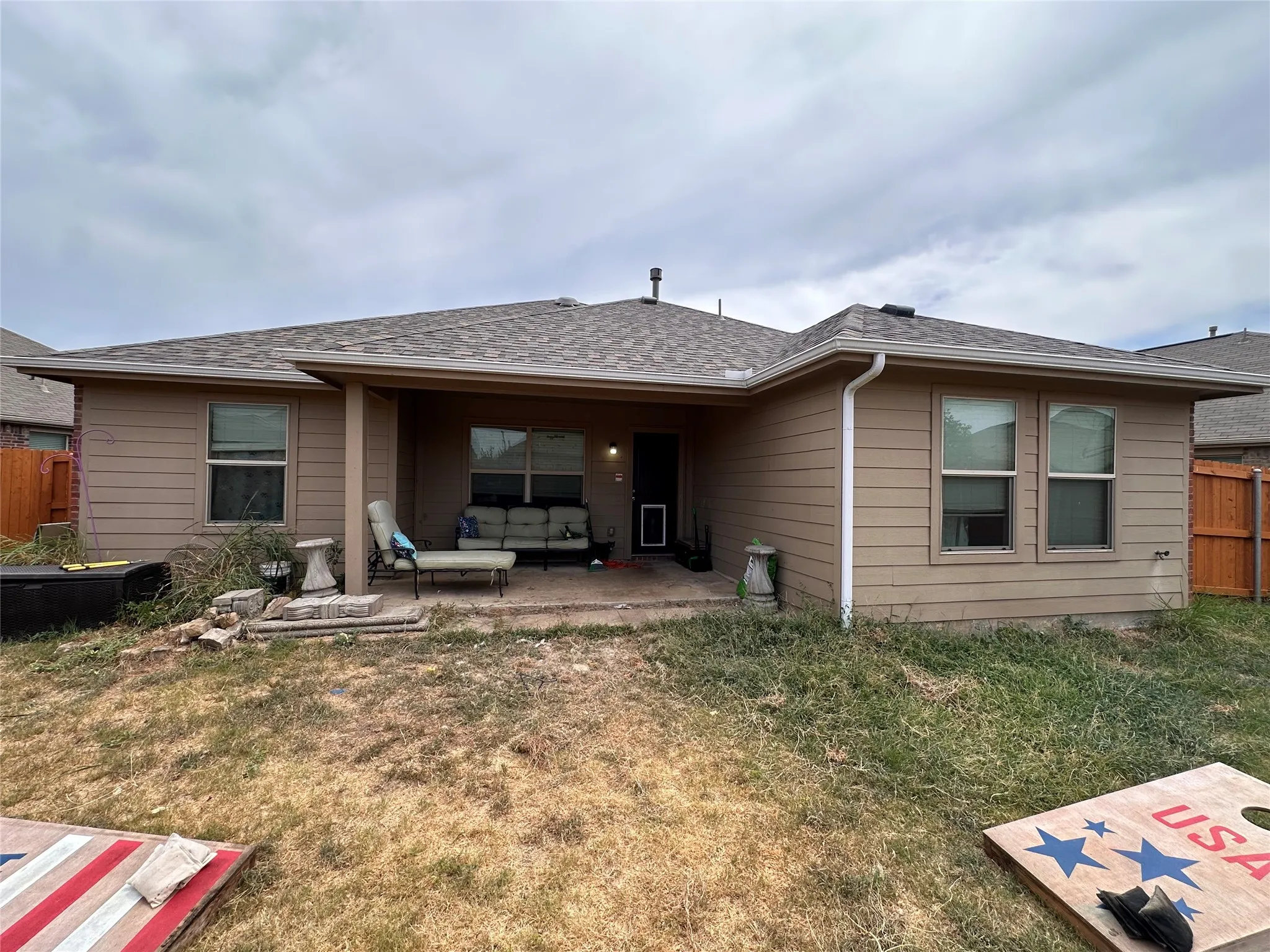 Single Family Residence For Sale in Tarrant County , 544 Bromeliad Drive, Fort Worth, Texas 76052, 3 Bedroom, 2 Bathroom, 2 Garage spaces, 1,796 Sqft, built in 2012, mls#21355608, Real Estate Agent in Fort Worth, Homes For Sale in Tarrant county, Homes For Sale in Fort Worth, Realtor in Fort Worth Texas, Real Estate Brokerage Independent Realty Texas, Luminita Cordes Realtor