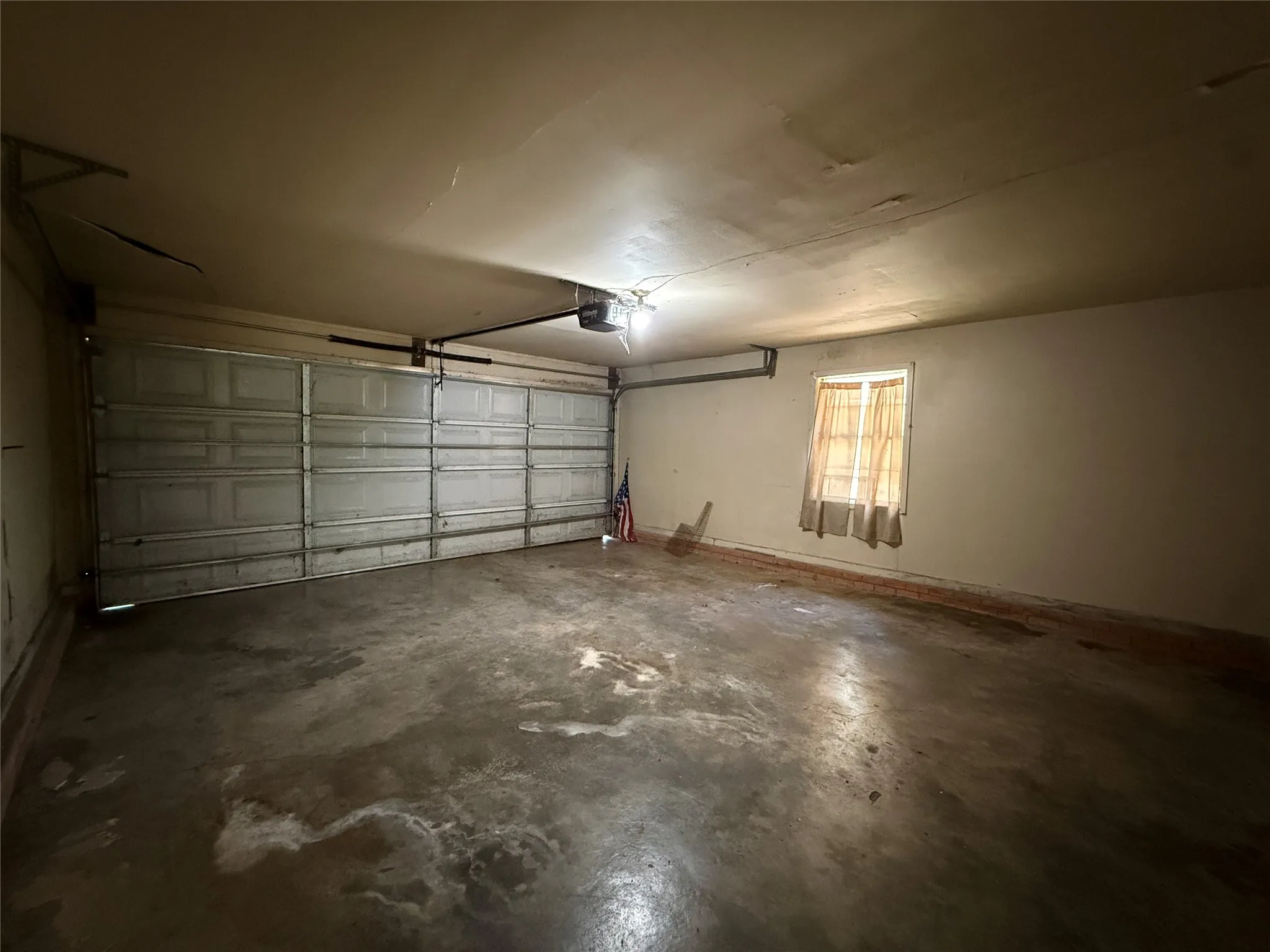 Single Family Residence For Rent in Navarro County , 1915 Fairfax Drive, Corsicana, Texas 75110, 3 Bedroom, 2 Bathroom, 2 Garage spaces, 1,564 Sqft, built in 1971, mls#21355603, Real Estate Agent in Corsicana, Homes For Rent in Navarro county, Homes For Rent in Corsicana, Realtor in Corsicana Texas, Real Estate Brokerage Independent Realty Texas, Luminita Cordes Realtor