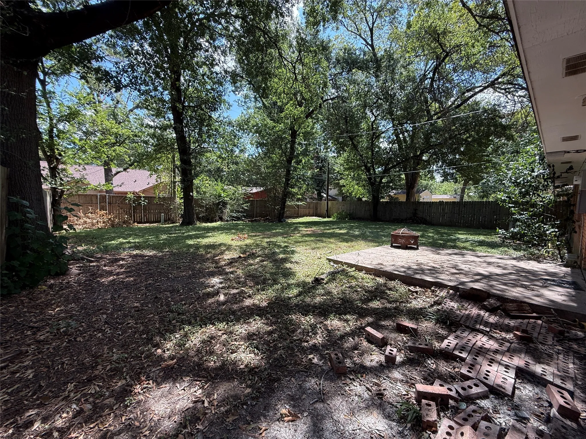 Single Family Residence For Rent in Navarro County , 1915 Fairfax Drive, Corsicana, Texas 75110, 3 Bedroom, 2 Bathroom, 2 Garage spaces, 1,564 Sqft, built in 1971, mls#21355603, Real Estate Agent in Corsicana, Homes For Rent in Navarro county, Homes For Rent in Corsicana, Realtor in Corsicana Texas, Real Estate Brokerage Independent Realty Texas, Luminita Cordes Realtor