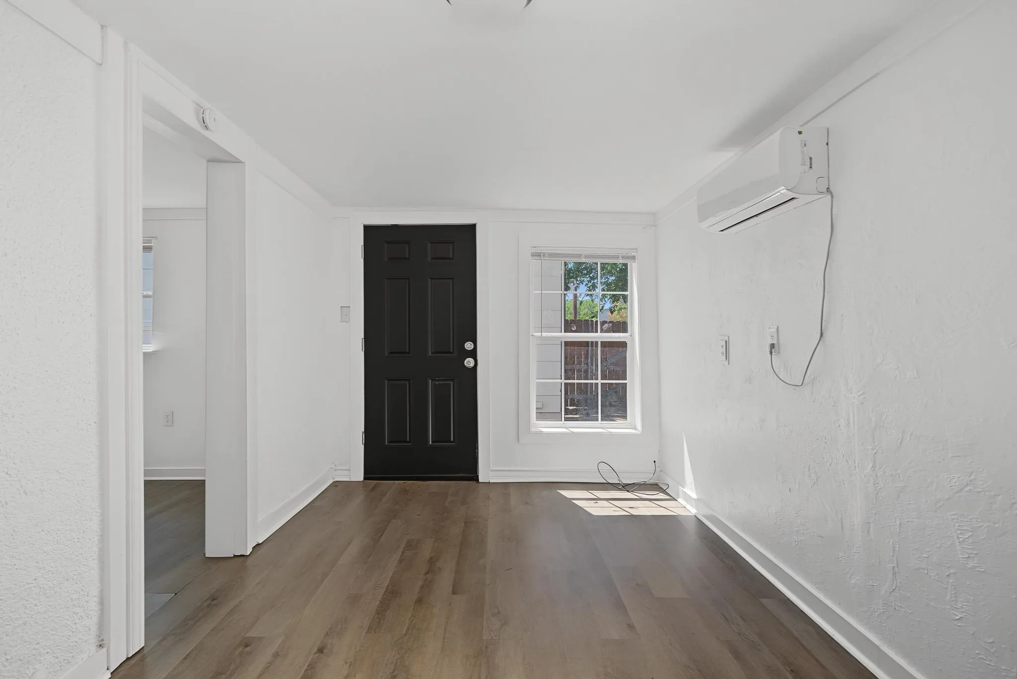 Apartment For Sale in Taylor County , 617 Grand Avenue, Abilene, Texas 79605, 3 Bedroom, 2 Bathroom, Garage spaces, 1,524 Sqft, built in 1941, mls#21340623, Real Estate Agent in Abilene, Homes For Sale in Taylor county, Homes For Sale in Abilene, Realtor in Abilene Texas, Real Estate Brokerage Independent Realty Texas, Luminita Cordes Realtor