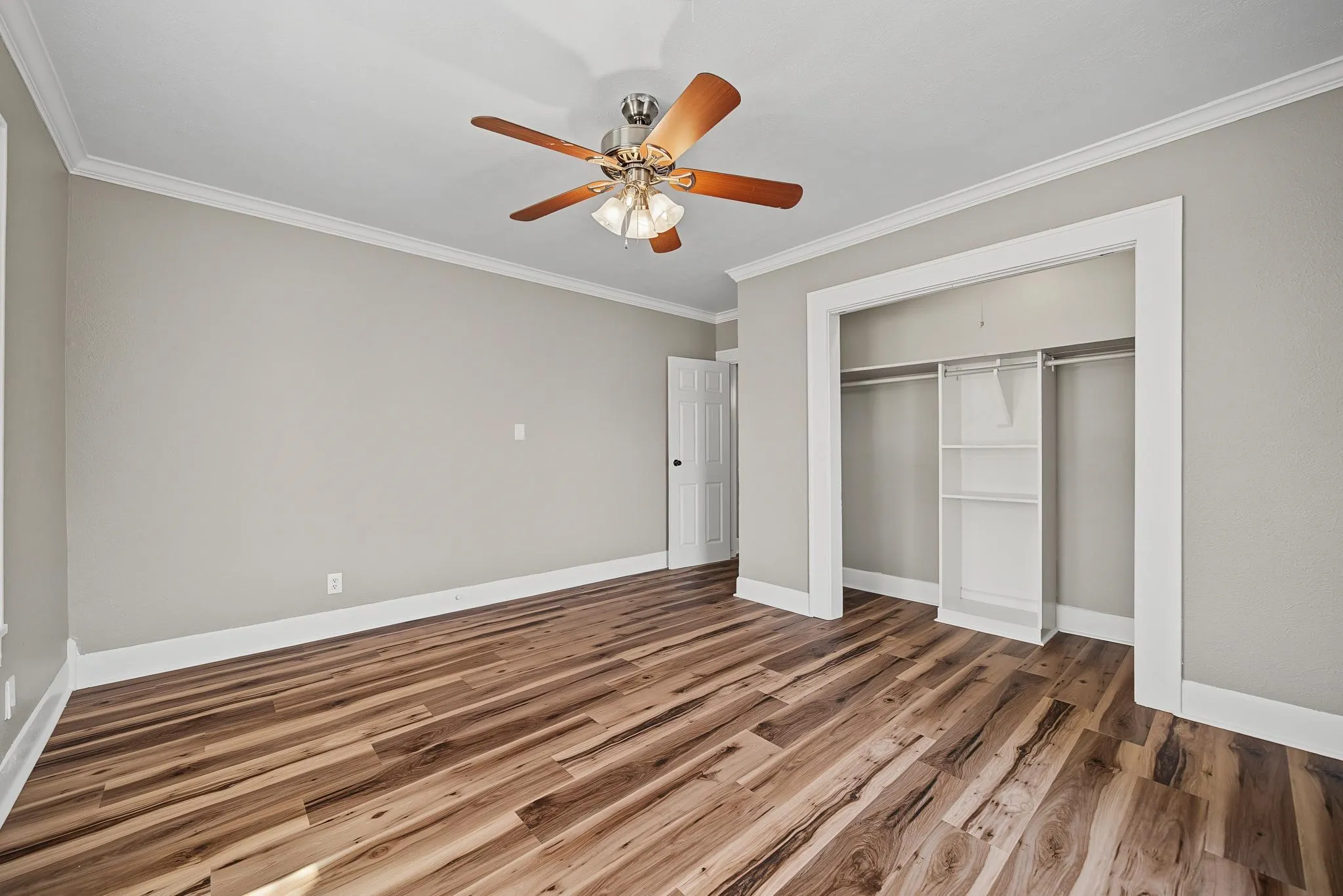 Apartment For Sale in Taylor County , 617 Grand Avenue, Abilene, Texas 79605, 3 Bedroom, 2 Bathroom, Garage spaces, 1,524 Sqft, built in 1941, mls#21340623, Real Estate Agent in Abilene, Homes For Sale in Taylor county, Homes For Sale in Abilene, Realtor in Abilene Texas, Real Estate Brokerage Independent Realty Texas, Luminita Cordes Realtor