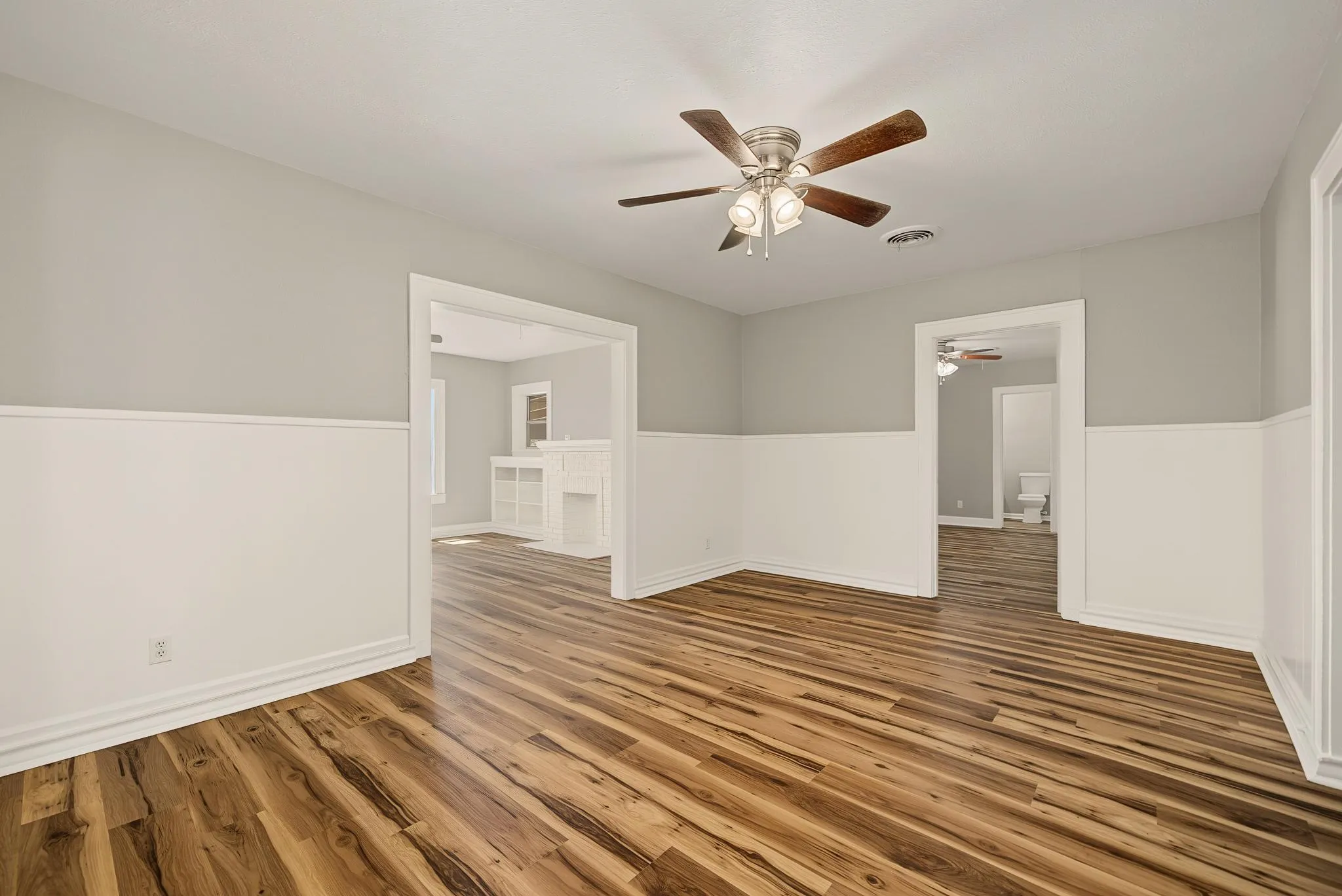 Apartment For Sale in Taylor County , 617 Grand Avenue, Abilene, Texas 79605, 3 Bedroom, 2 Bathroom, Garage spaces, 1,524 Sqft, built in 1941, mls#21340623, Real Estate Agent in Abilene, Homes For Sale in Taylor county, Homes For Sale in Abilene, Realtor in Abilene Texas, Real Estate Brokerage Independent Realty Texas, Luminita Cordes Realtor