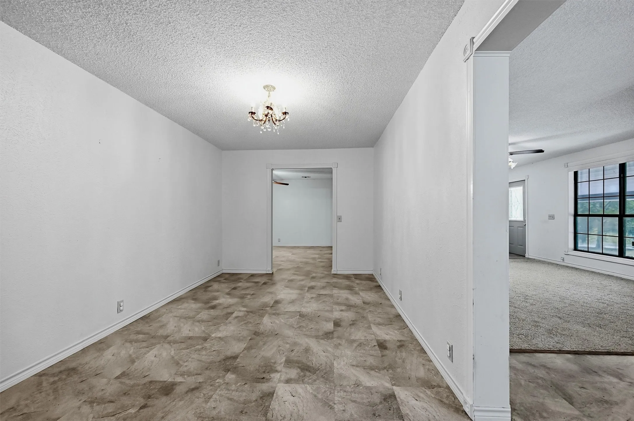 Single Family Residence For Sale in Grayson County , 3721 Rock Creek Road, Whitesboro, Texas 76273, 4 Bedroom, 3 Bathroom, 2 Garage spaces, 2,910 Sqft, built in 2001, mls#21351768, Real Estate Agent in Whitesboro, Homes For Sale in Grayson county, Homes For Sale in Whitesboro, Realtor in Whitesboro Texas, Real Estate Brokerage Independent Realty Texas, Luminita Cordes Realtor