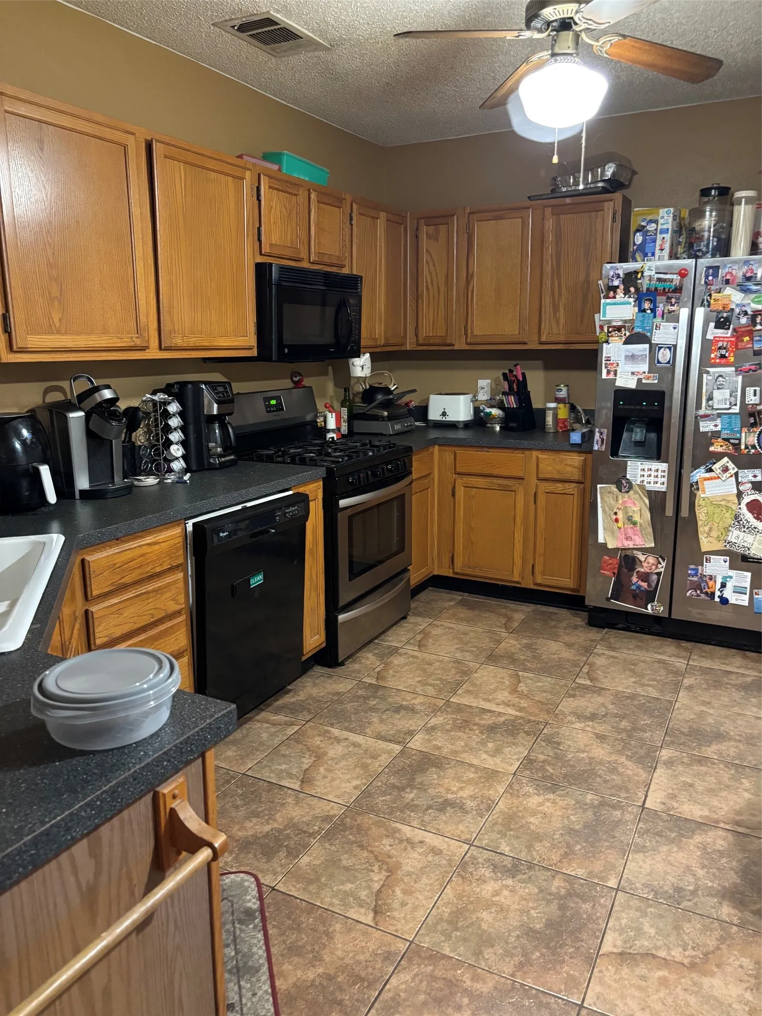 Single Family Residence For Sale in Dallas County , 4435 Mercer Street, Grand Prairie, Texas 75052, 3 Bedroom, 2 Bathroom, 2 Garage spaces, 1,738 Sqft, built in 1986, mls#21355650, Real Estate Agent in Grand Prairie, Homes For Sale in Dallas county, Homes For Sale in Grand Prairie, Realtor in Grand Prairie Texas, Real Estate Brokerage Independent Realty Texas, Luminita Cordes Realtor