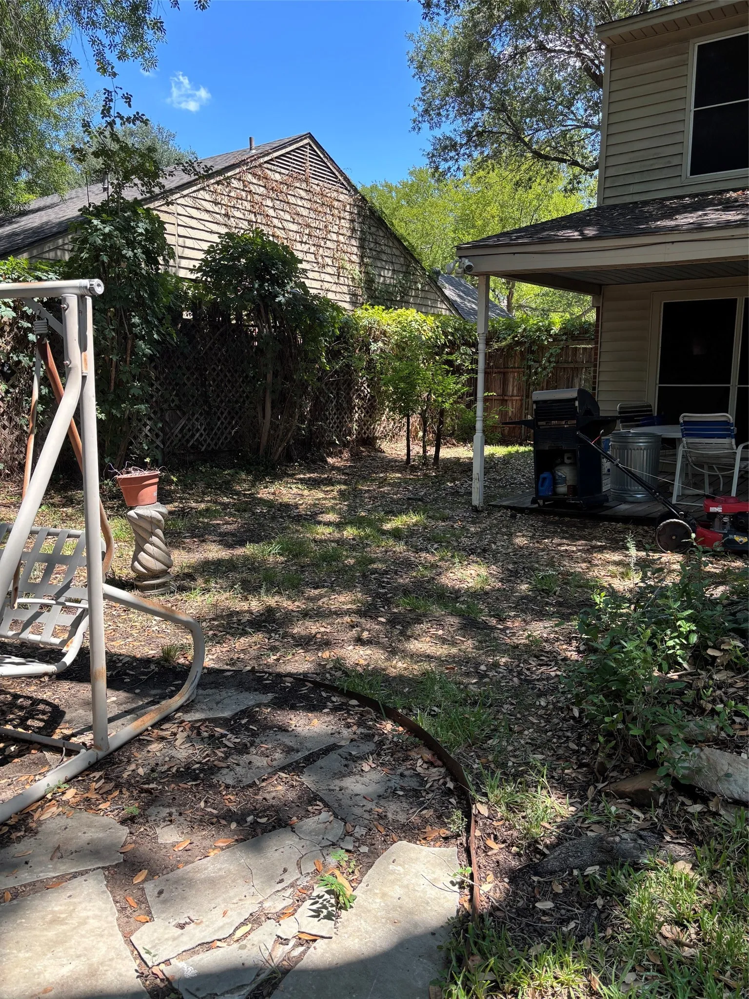 Single Family Residence For Sale in Dallas County , 4435 Mercer Street, Grand Prairie, Texas 75052, 3 Bedroom, 2 Bathroom, 2 Garage spaces, 1,738 Sqft, built in 1986, mls#21355650, Real Estate Agent in Grand Prairie, Homes For Sale in Dallas county, Homes For Sale in Grand Prairie, Realtor in Grand Prairie Texas, Real Estate Brokerage Independent Realty Texas, Luminita Cordes Realtor