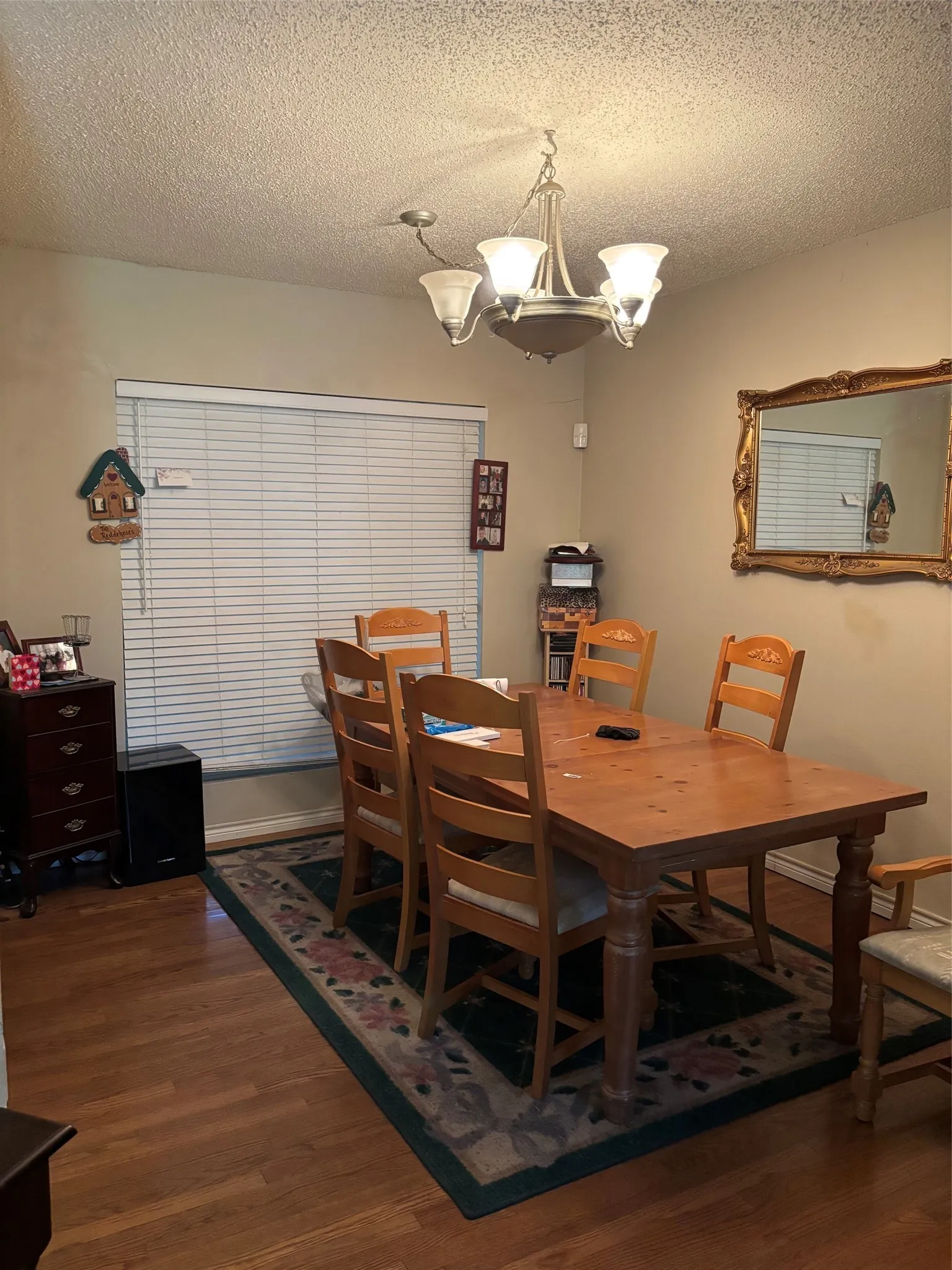 Single Family Residence For Sale in Dallas County , 4435 Mercer Street, Grand Prairie, Texas 75052, 3 Bedroom, 2 Bathroom, 2 Garage spaces, 1,738 Sqft, built in 1986, mls#21355650, Real Estate Agent in Grand Prairie, Homes For Sale in Dallas county, Homes For Sale in Grand Prairie, Realtor in Grand Prairie Texas, Real Estate Brokerage Independent Realty Texas, Luminita Cordes Realtor