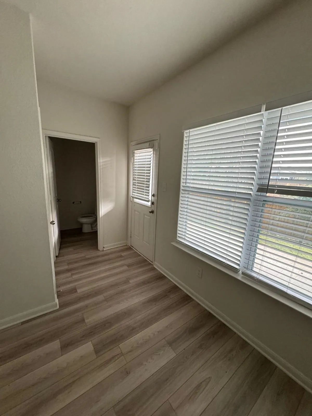 Single Family Residence For Rent in Collin County , 315 Marsh Lane, Princeton, Texas 75407, 3 Bedroom, 3 Bathroom, 2 Garage spaces, 1,586 Sqft, built in 2022, mls#21355654, Real Estate Agent in Princeton, Homes For Rent in Collin county, Homes For Rent in Princeton, Realtor in Princeton Texas, Real Estate Brokerage Independent Realty Texas, Luminita Cordes Realtor